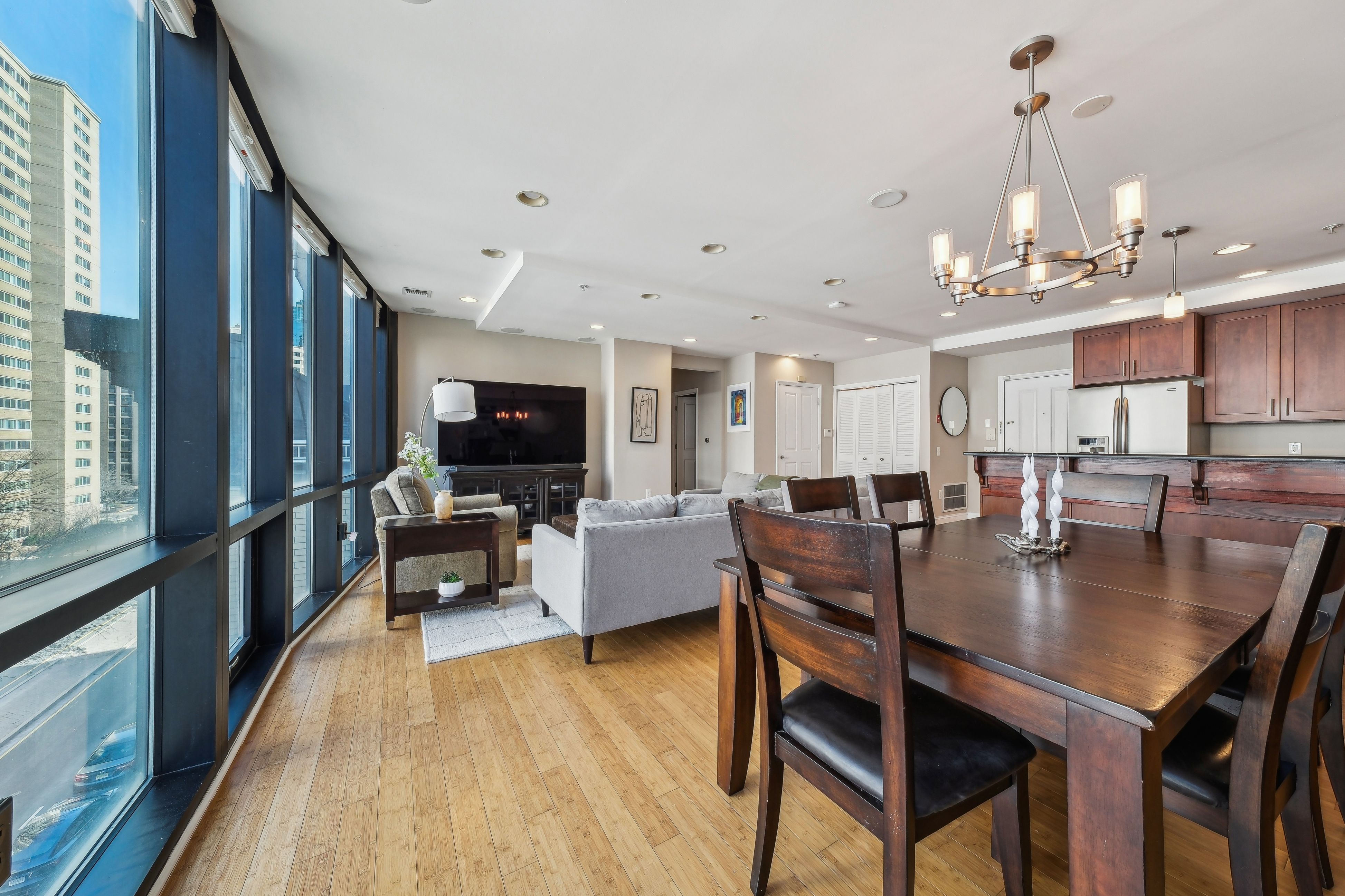 99 Montgomery Street Unit #5B