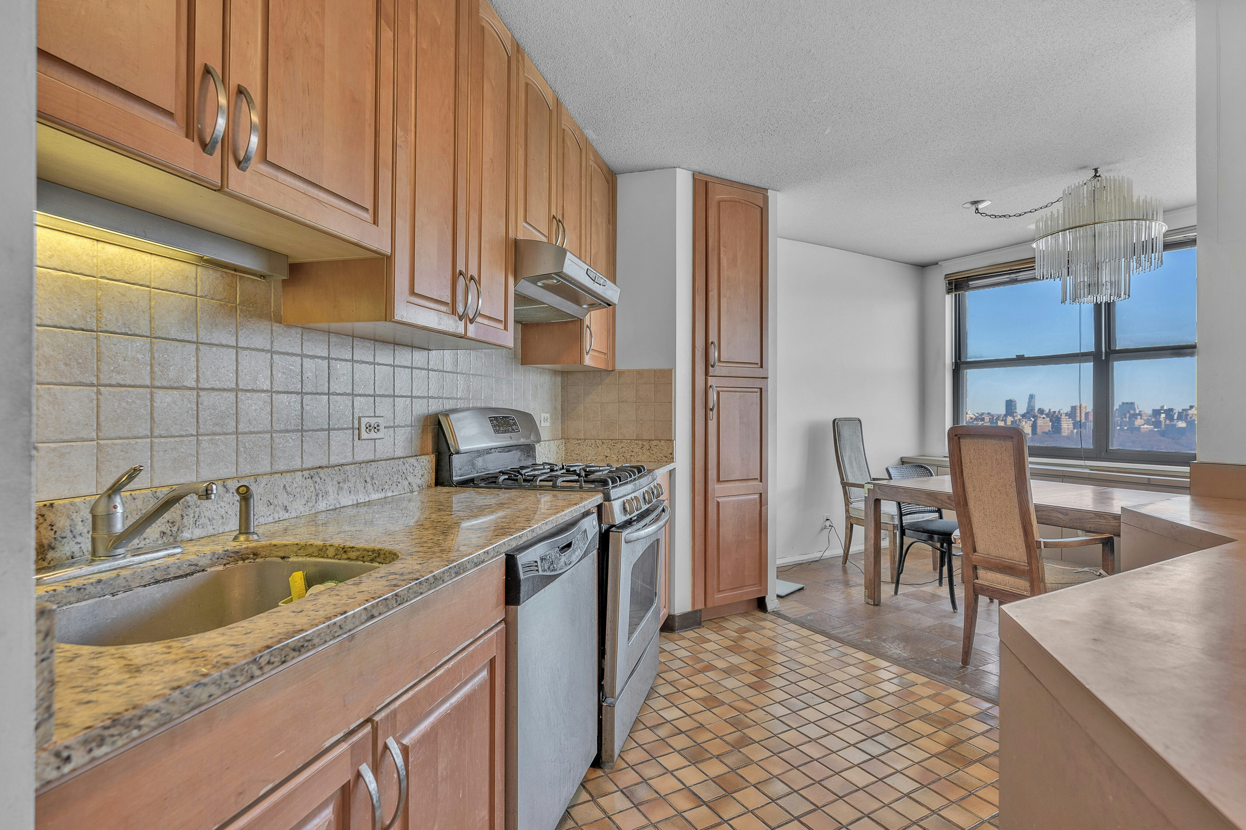 7004 JFK Boulevard East 33D