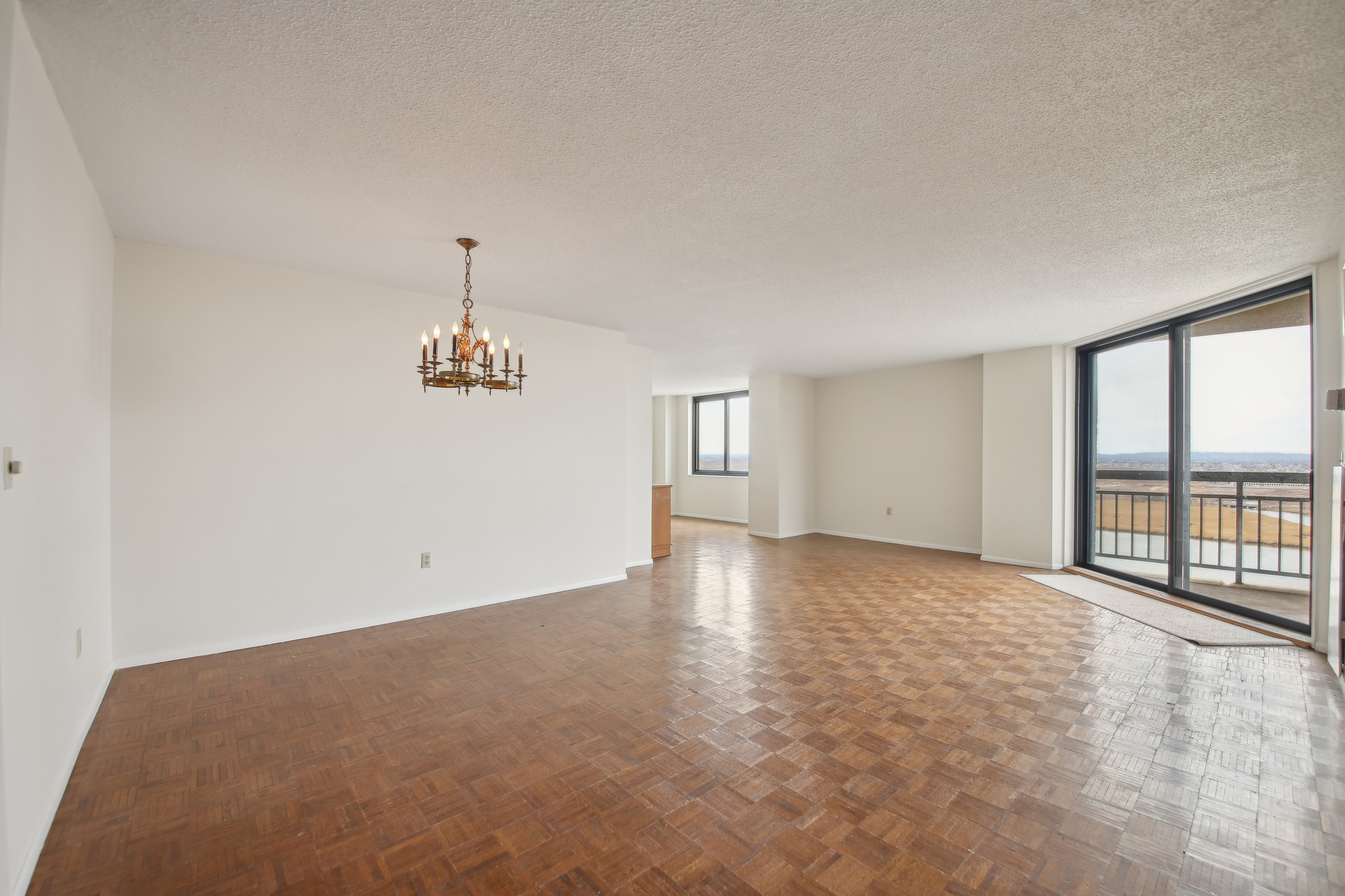 2138 Harmon Cove Tower, unit 2138 