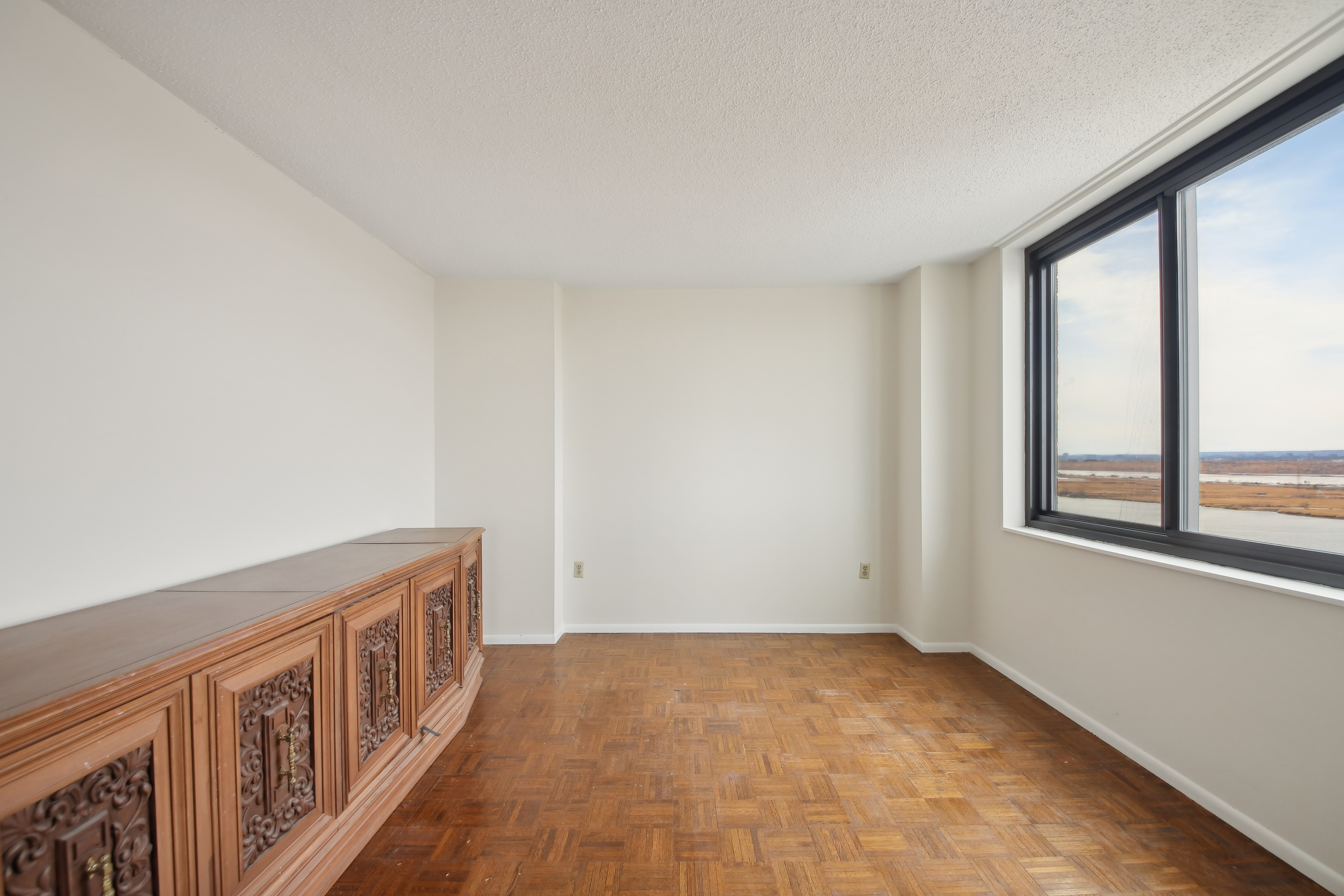 2138 Harmon Cove Tower, unit 2138 