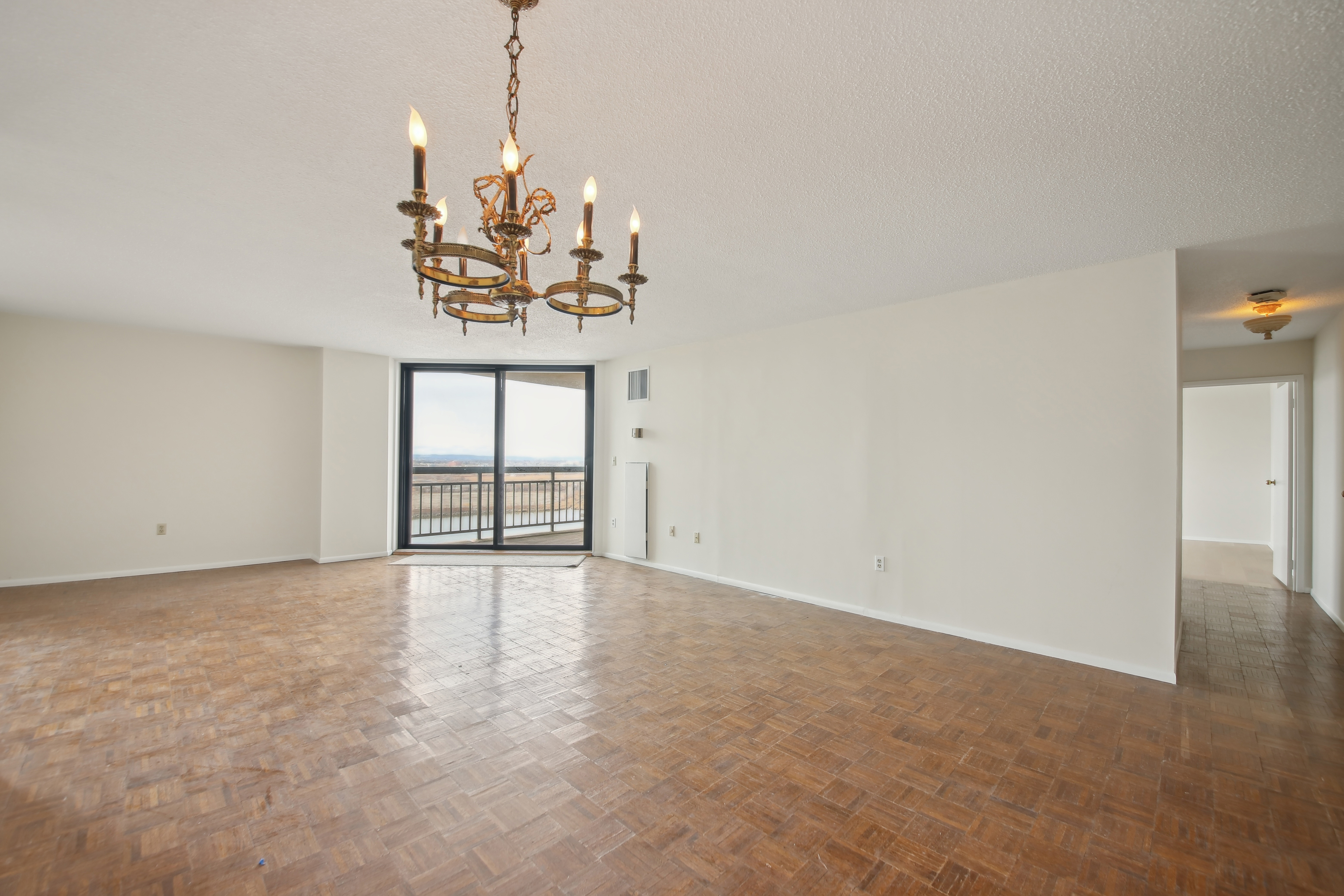 2138 Harmon Cove Tower, unit 2138 