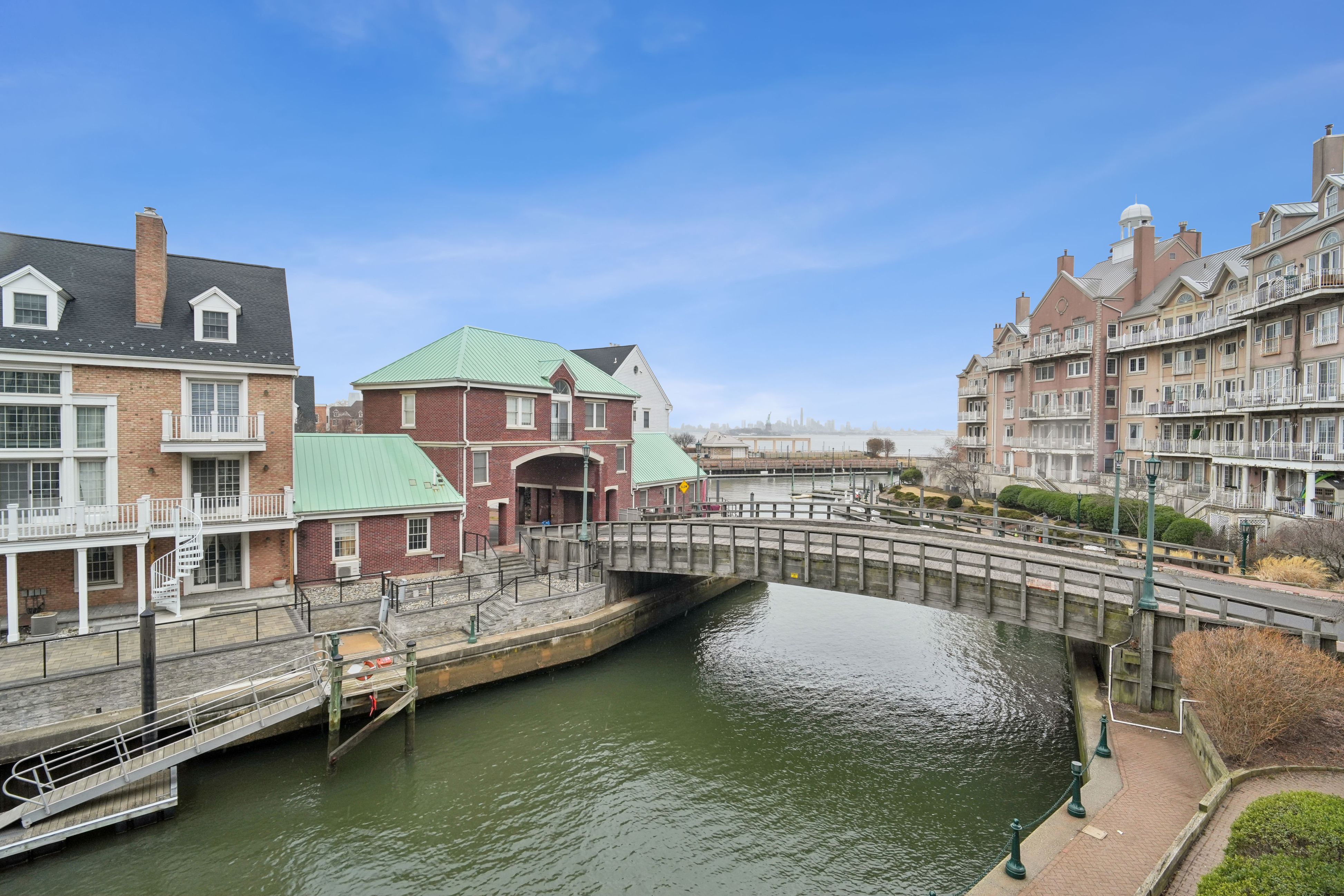 200 Shearwater Court West 22