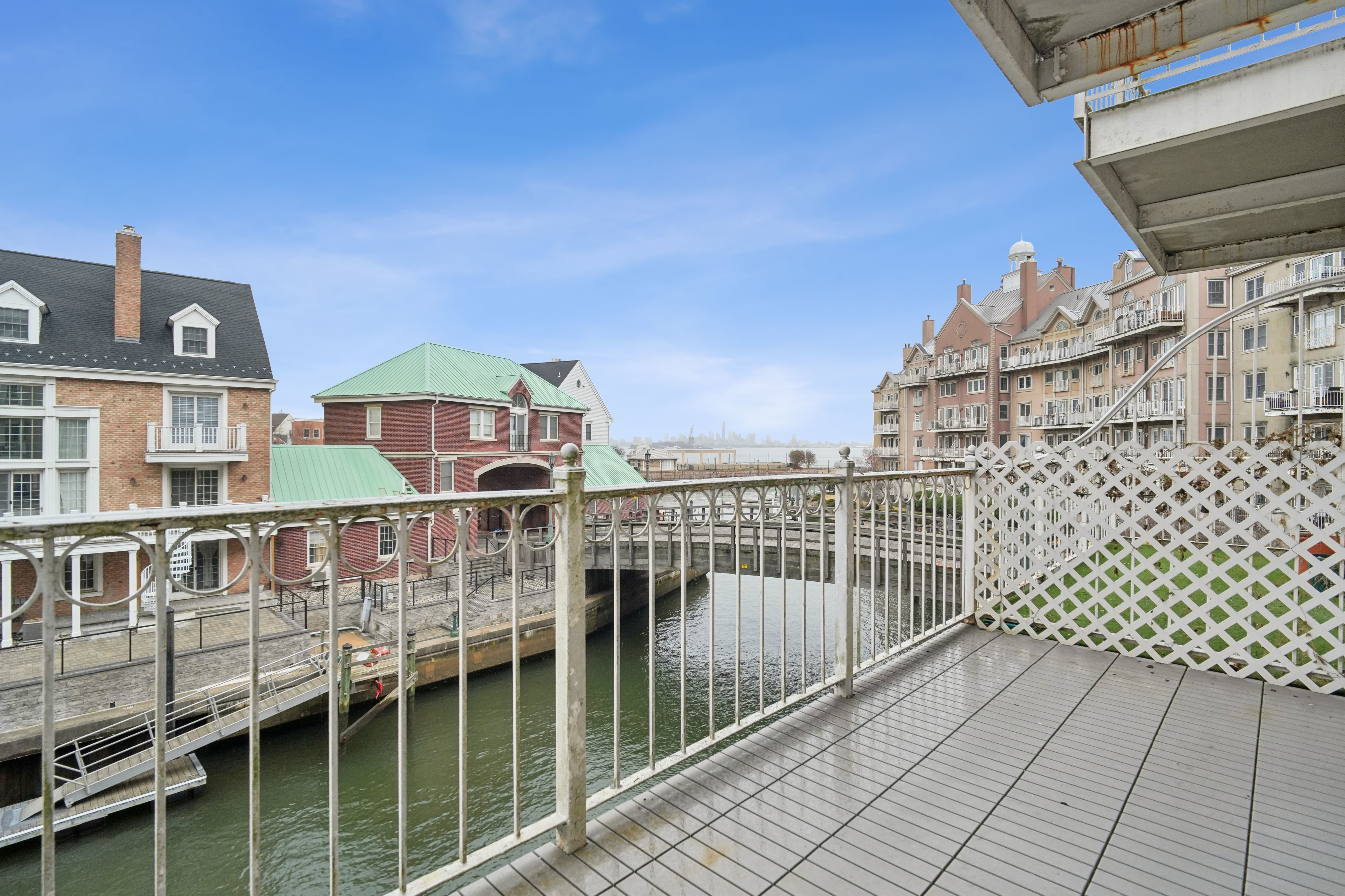 200 Shearwater Court West 22