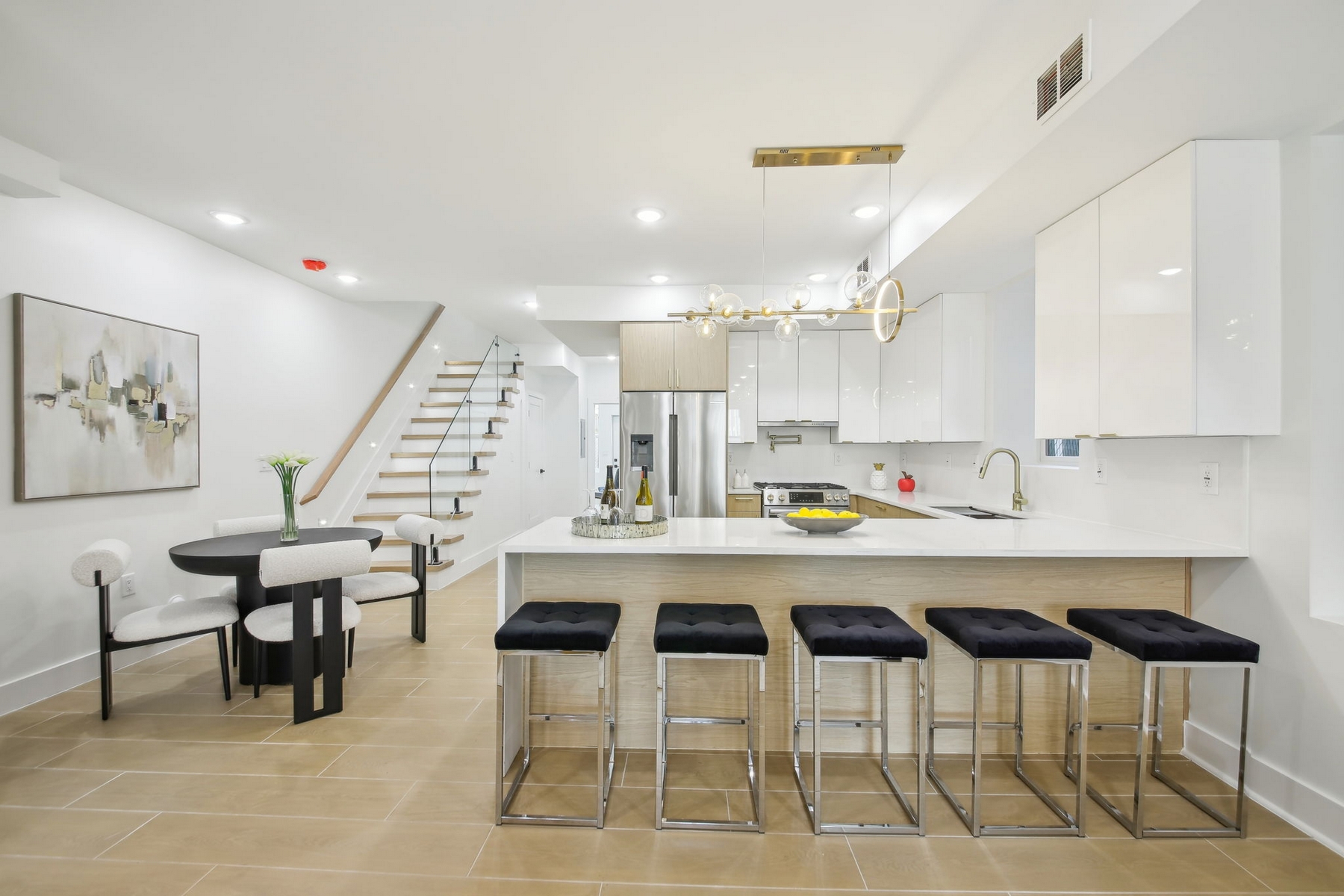 9 Pierce Ave Unit# 1