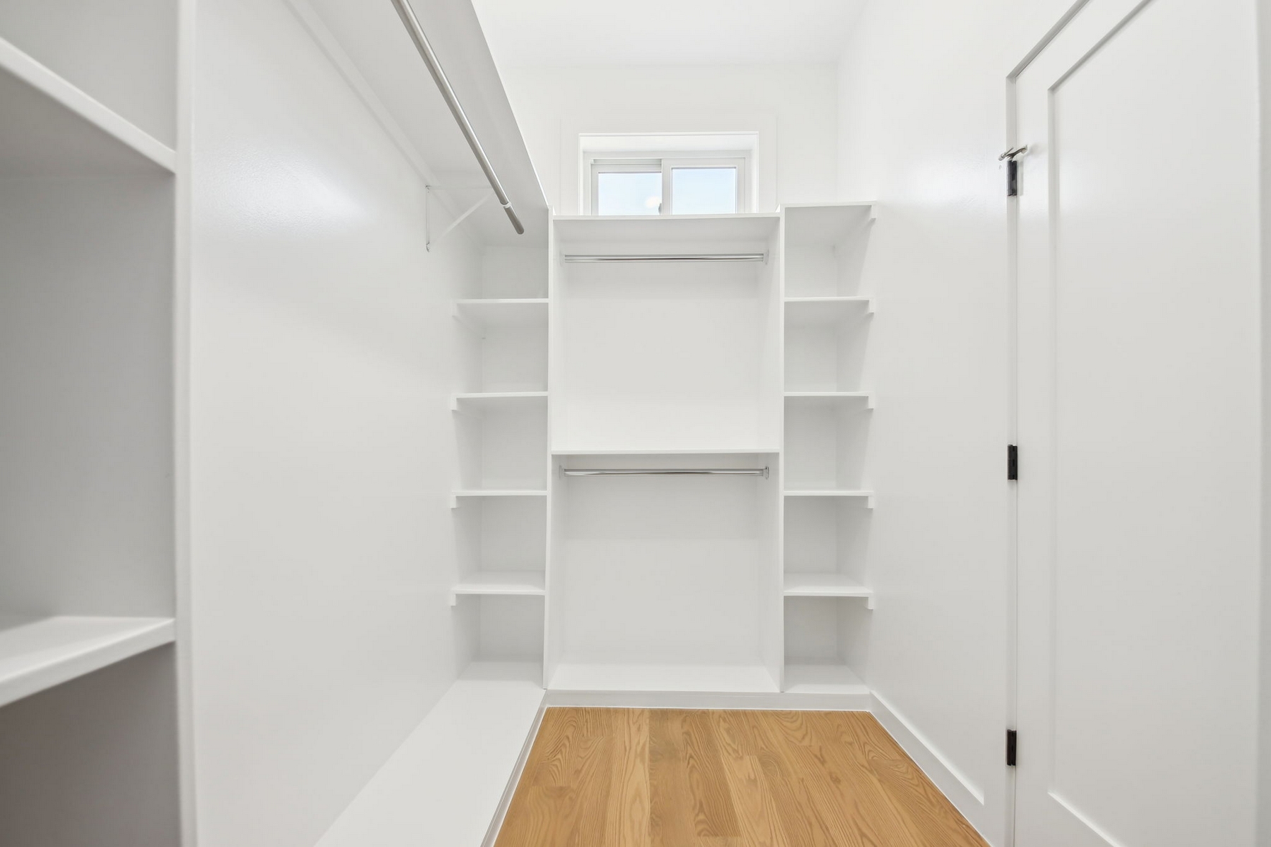 9 Pierce Ave Unit# 2