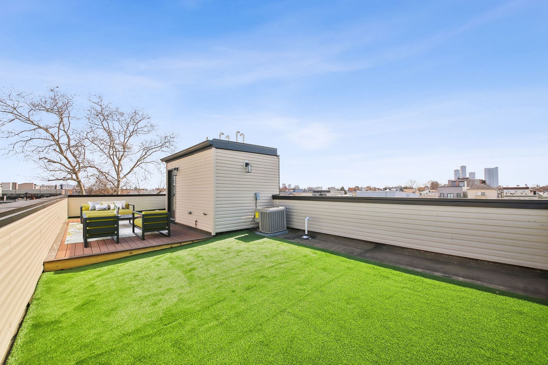 9 Pierce Ave Unit# 2