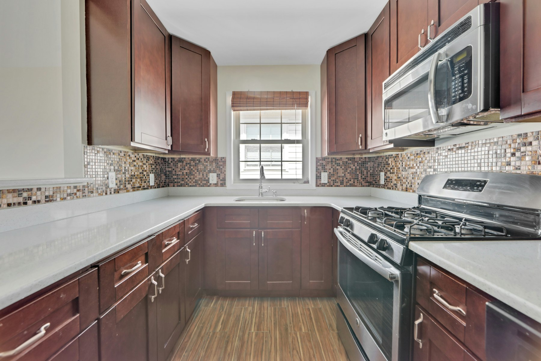 128 Gates Avenue Unit 4