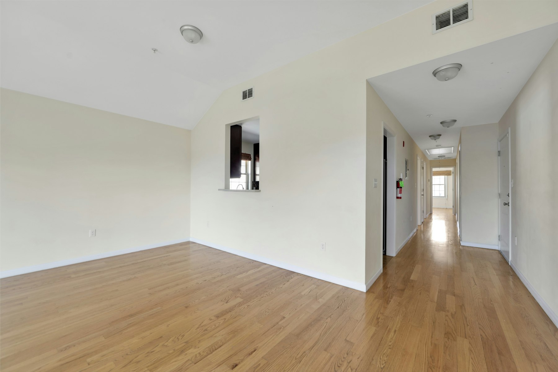 128 Gates Avenue Unit 4