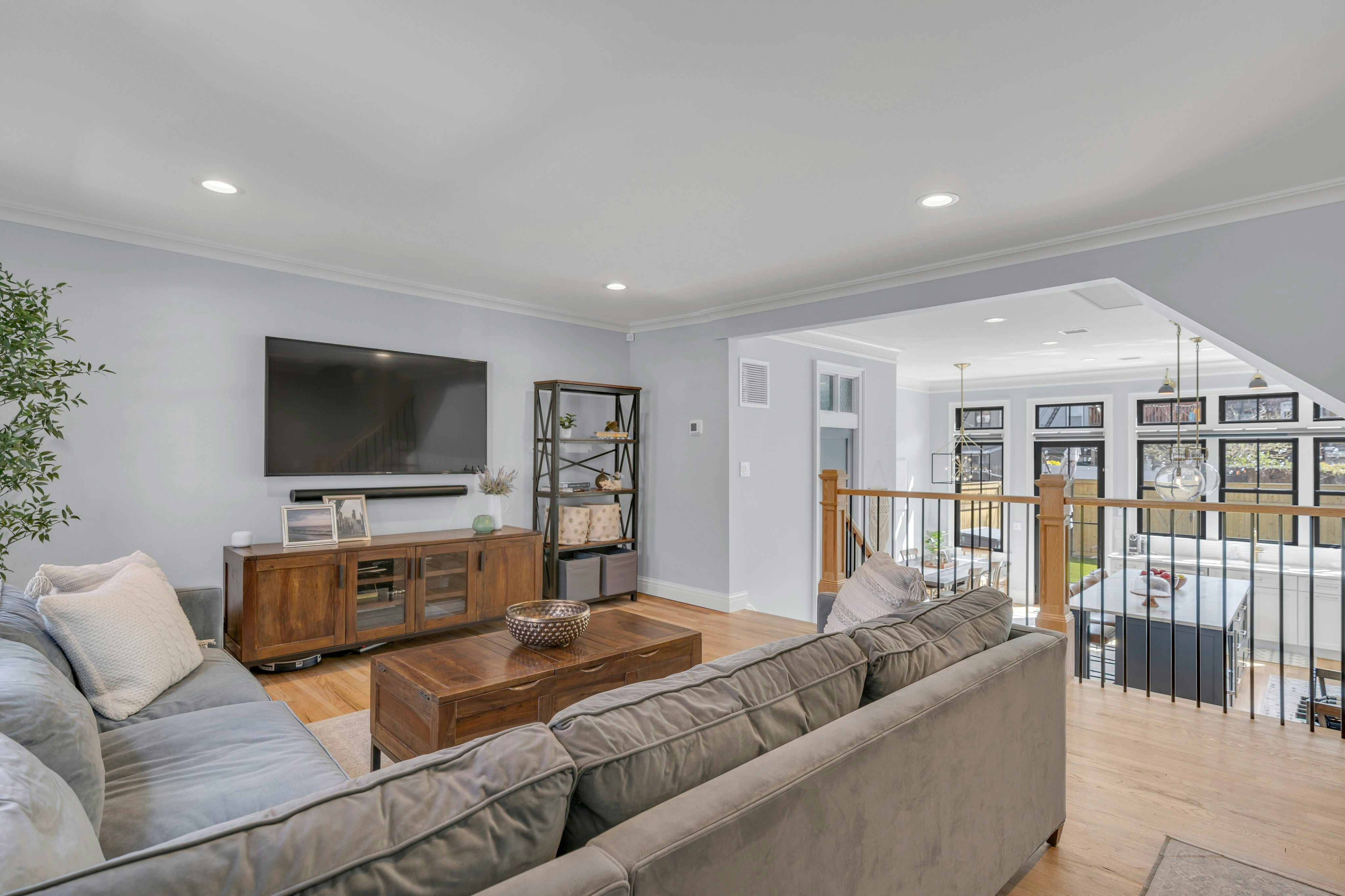 297 9th Street 