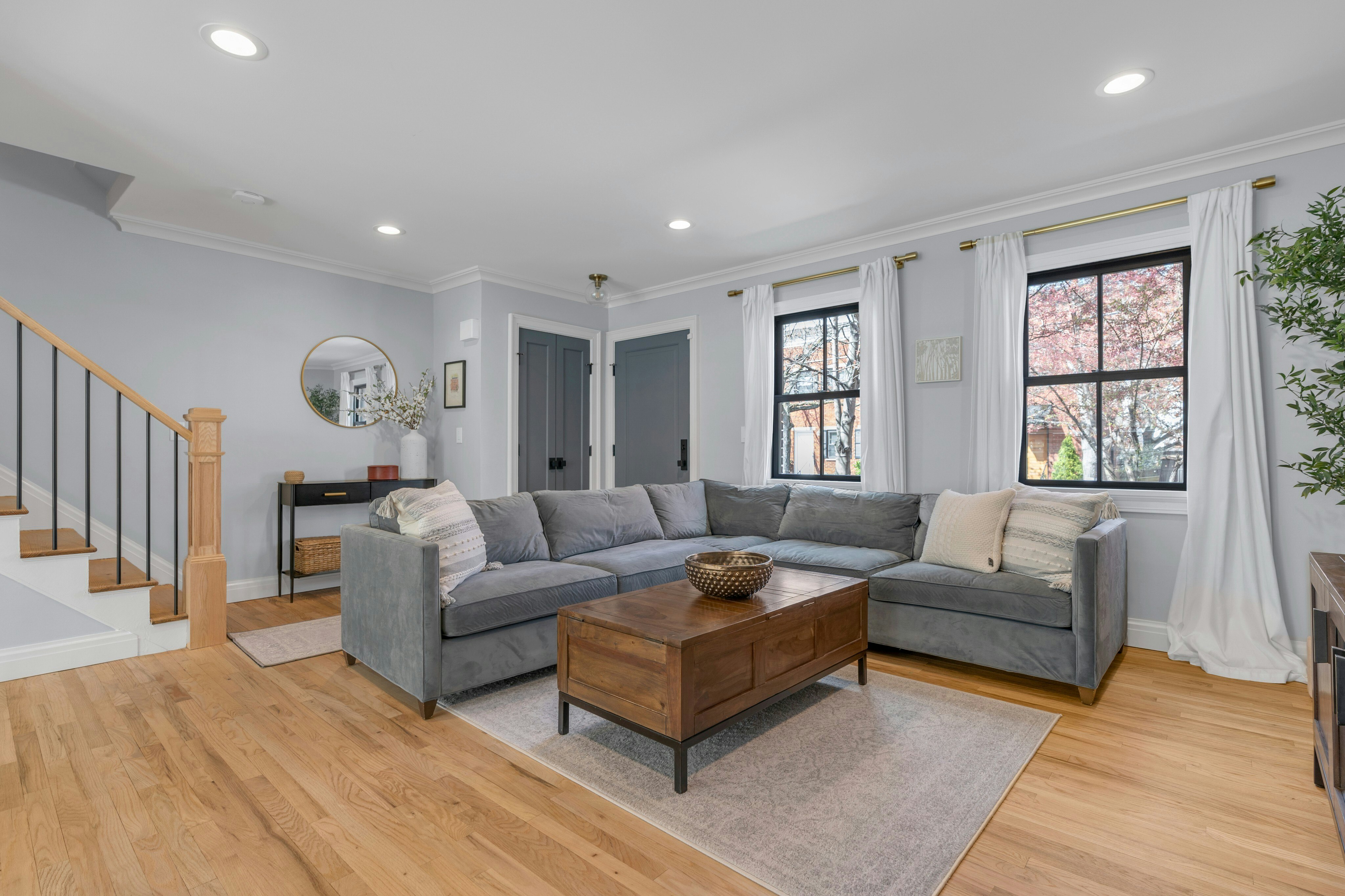 297 9th Street 
