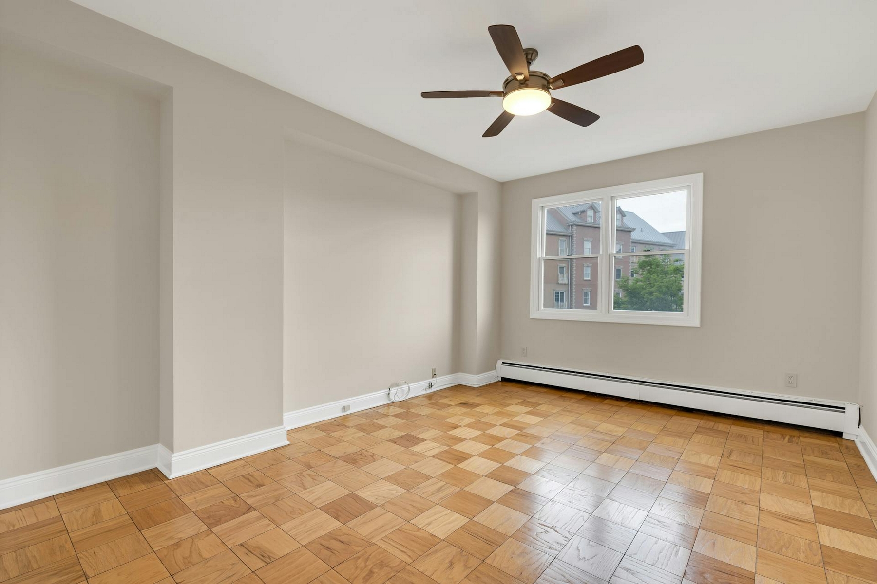 101 Shearwater Ct East Unit# 35