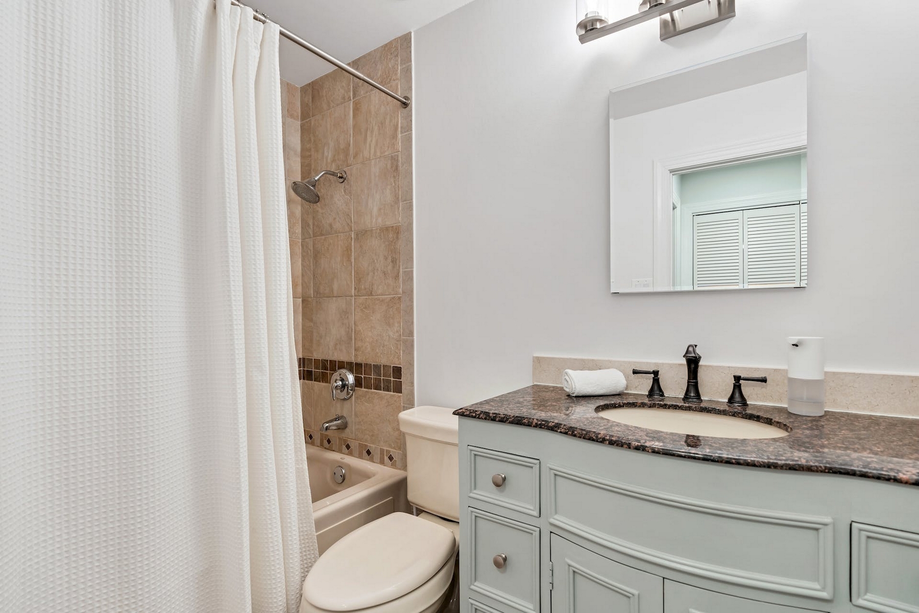 201 Shearwater Ct West Unit# 32