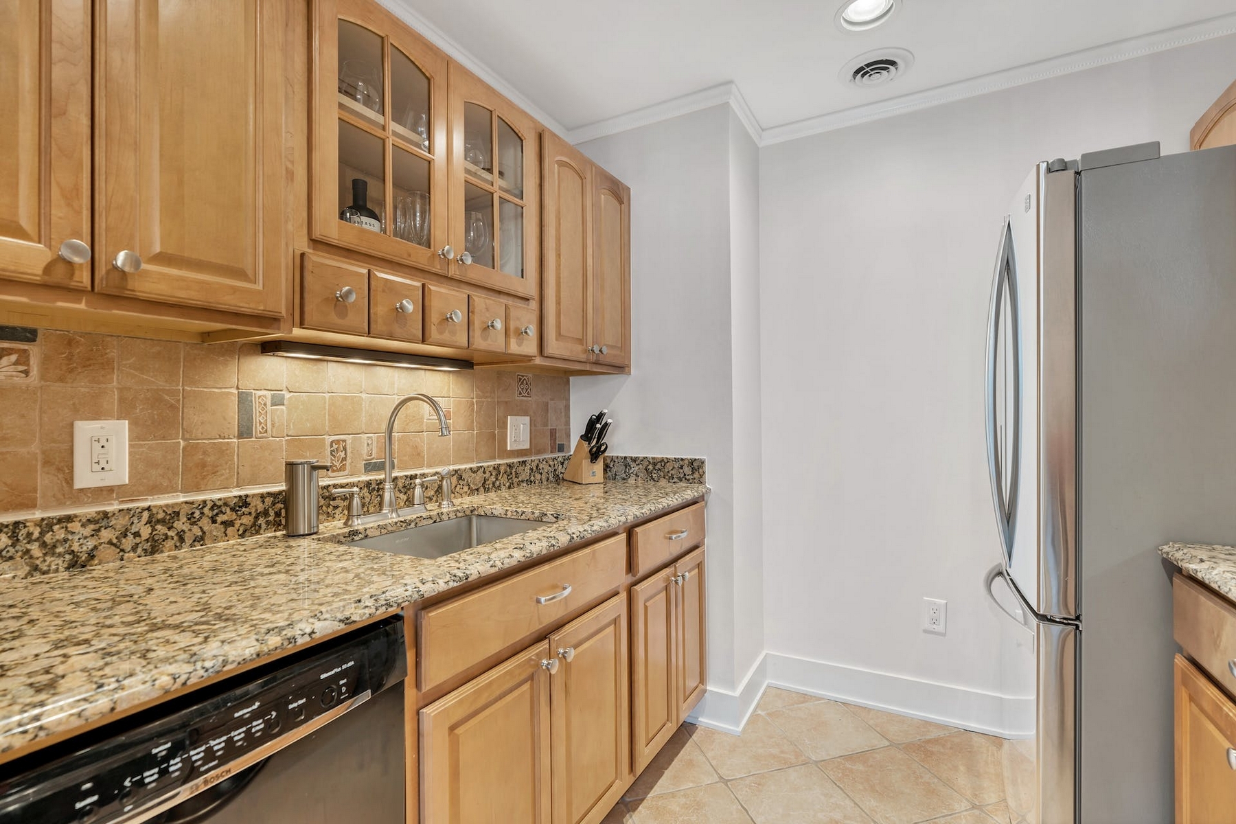 201 Shearwater Ct West Unit# 32