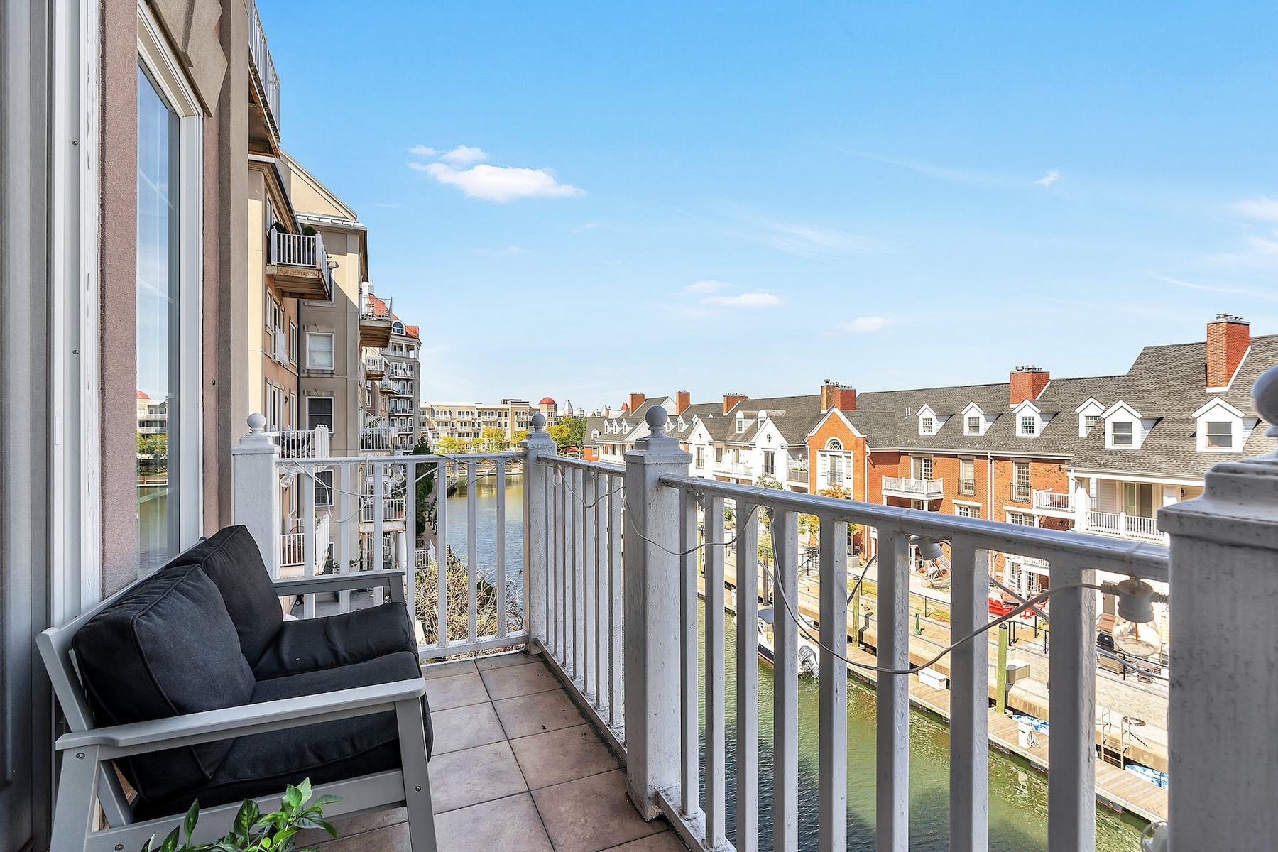 201 Shearwater Ct West Unit# 32