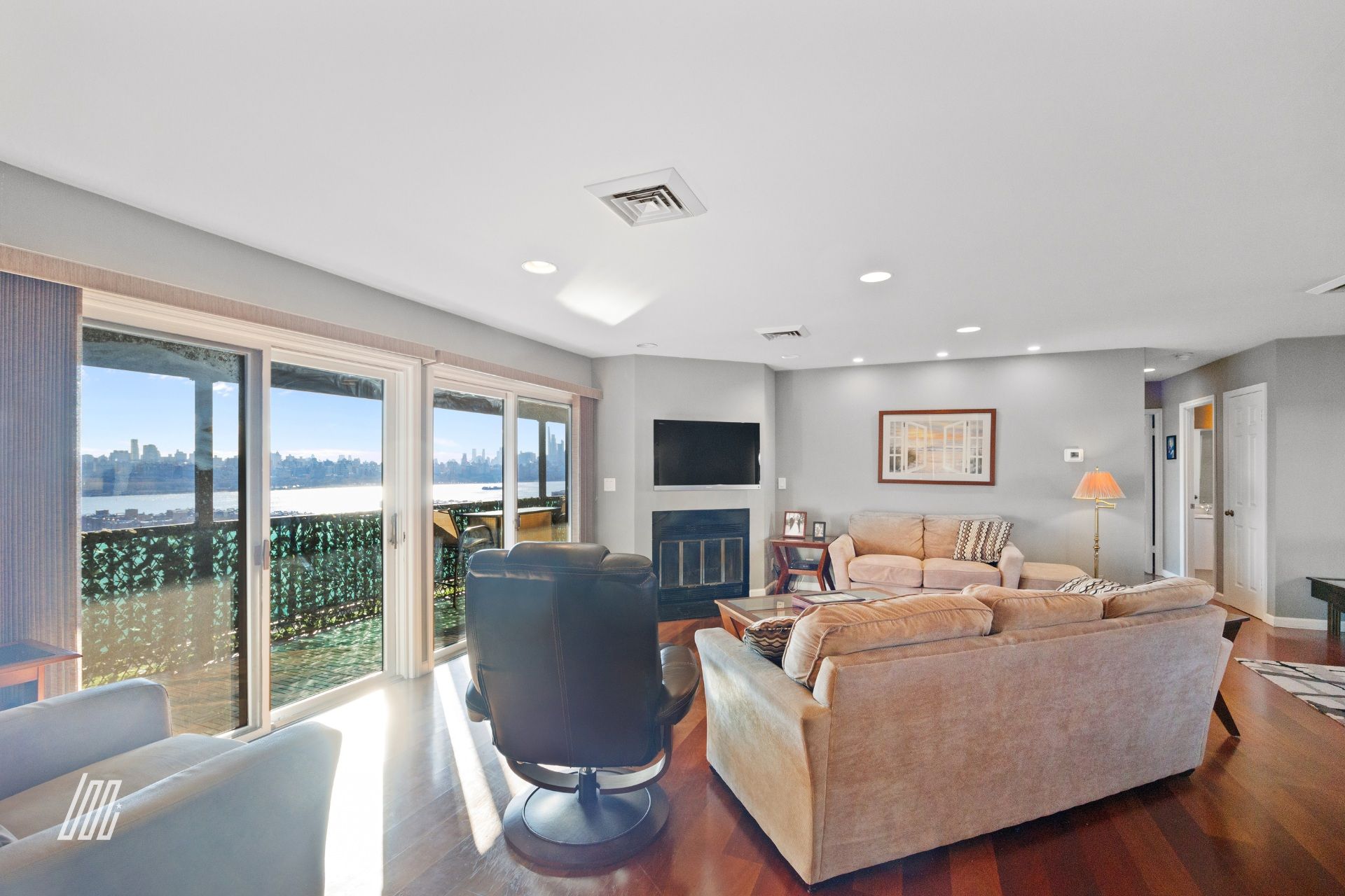 300 Gorge Road Unit 76