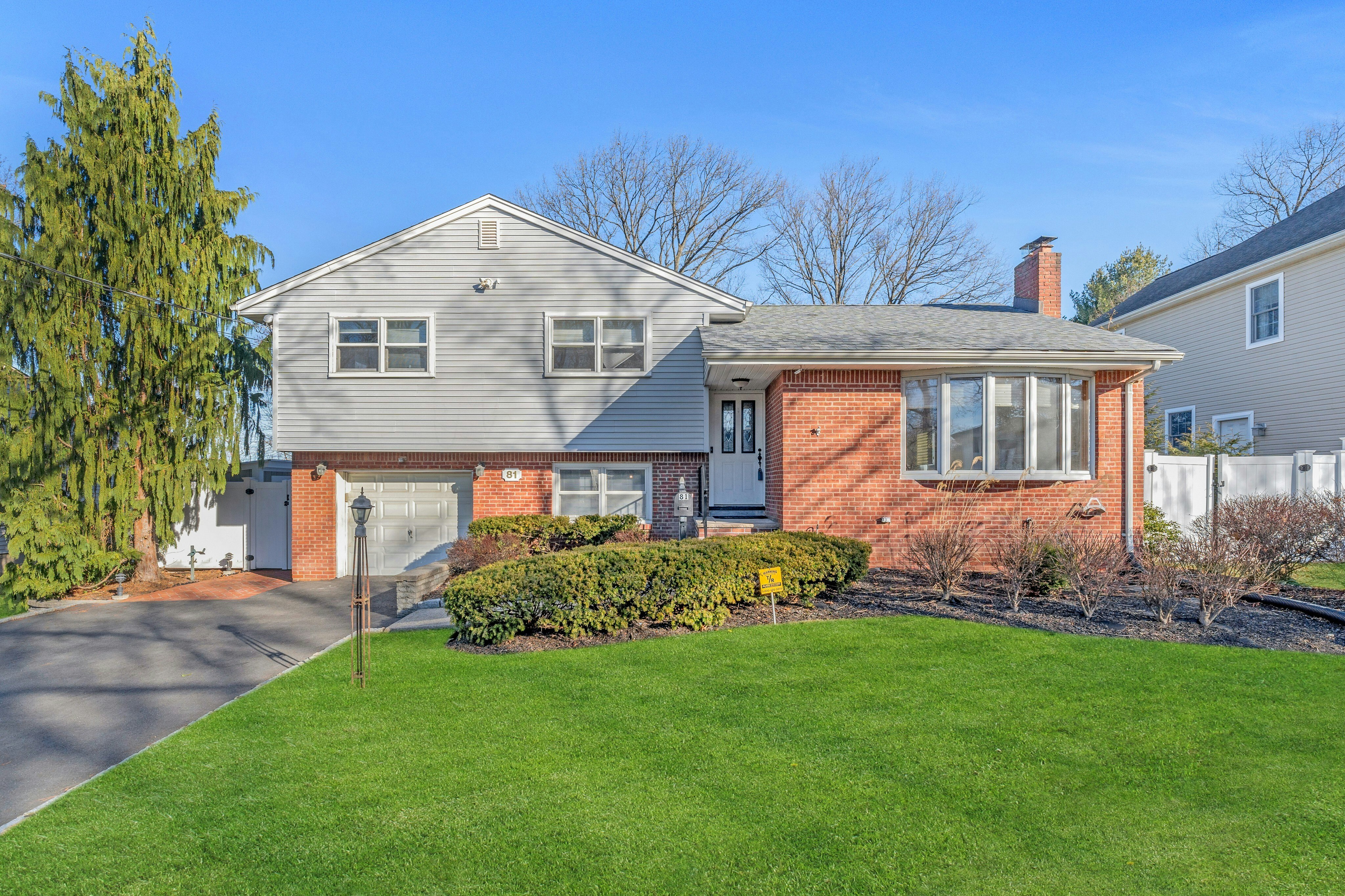 81 Hemlock Drive 