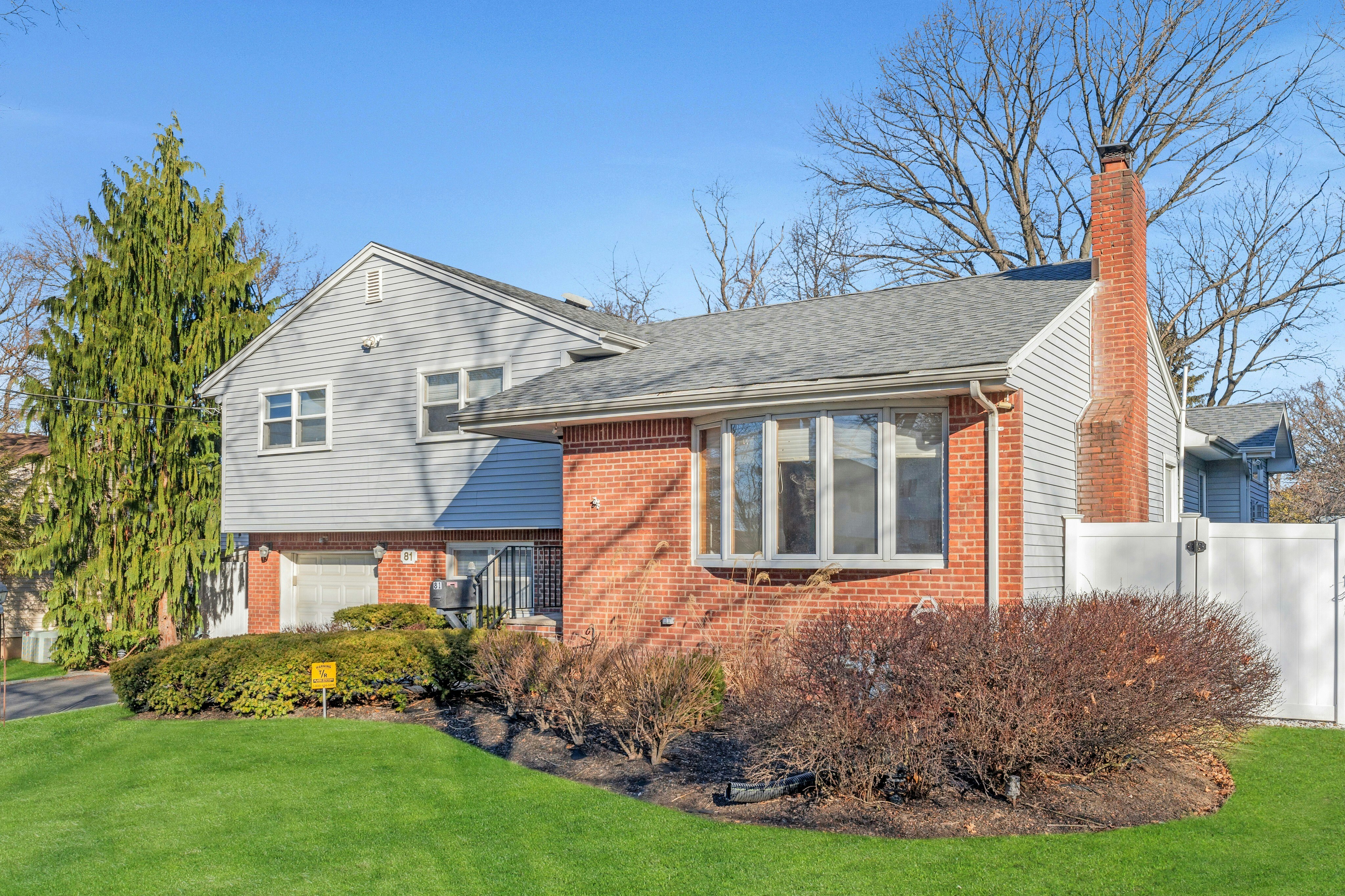 81 Hemlock Drive 