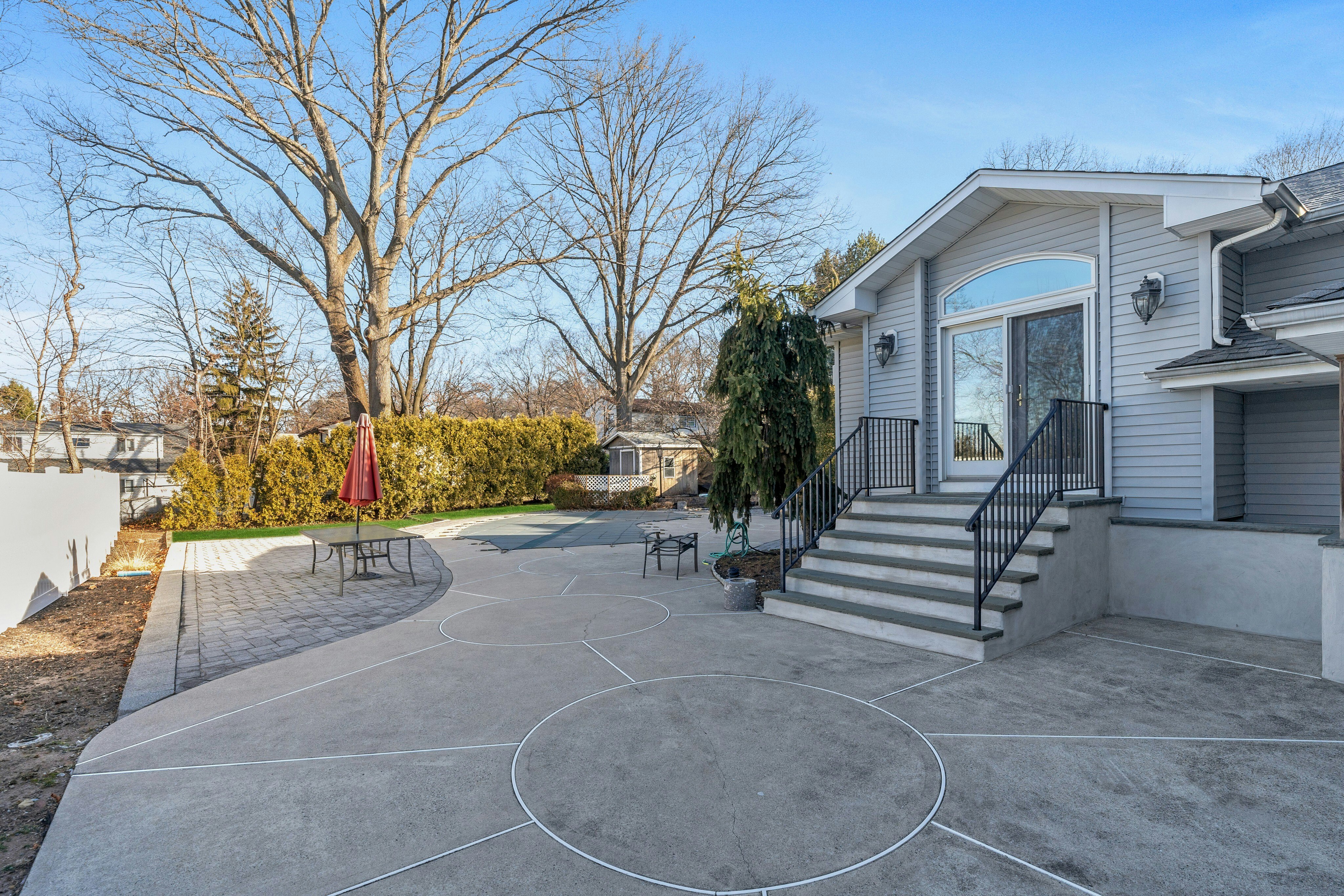 81 Hemlock Drive 