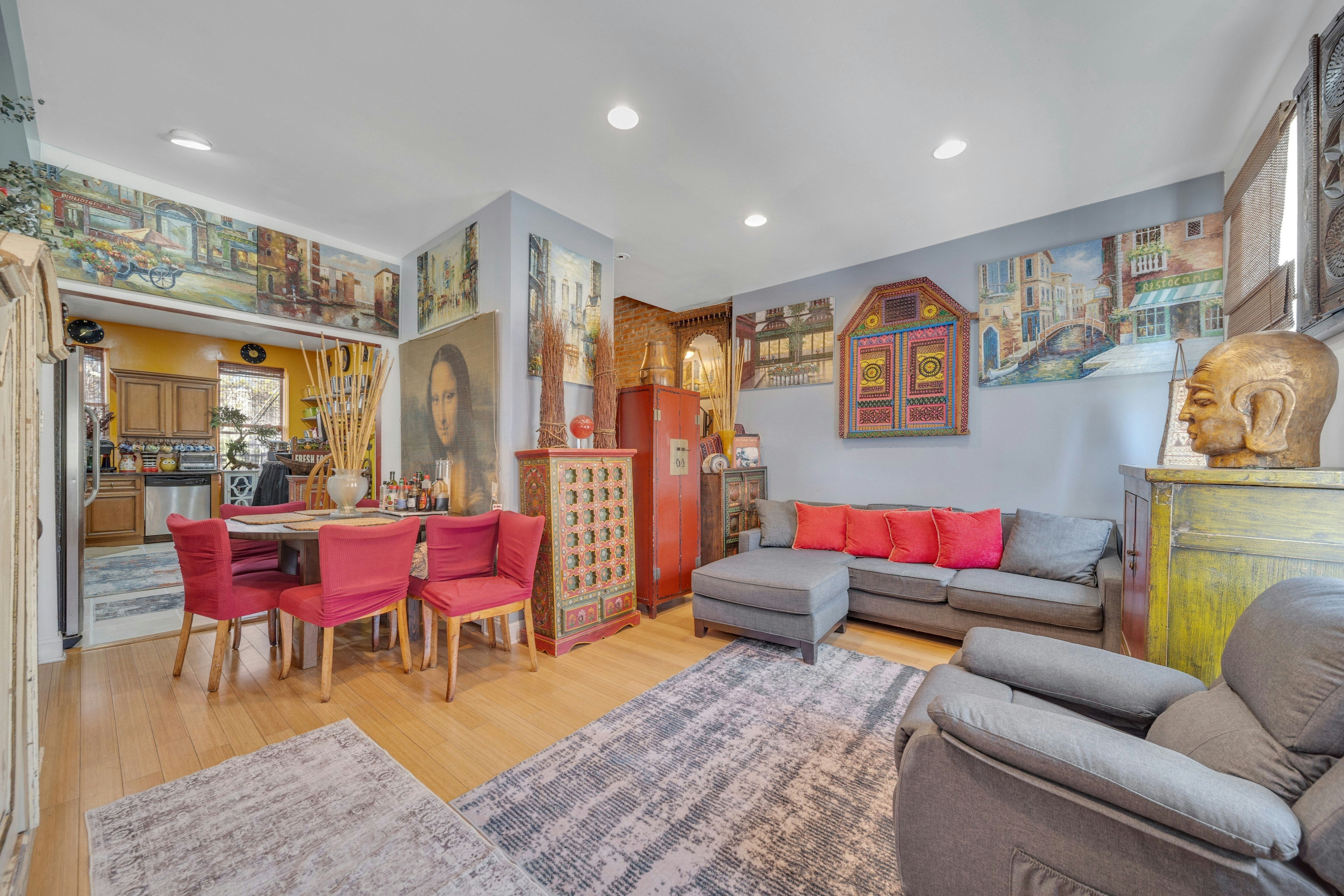 824 Grand Street 