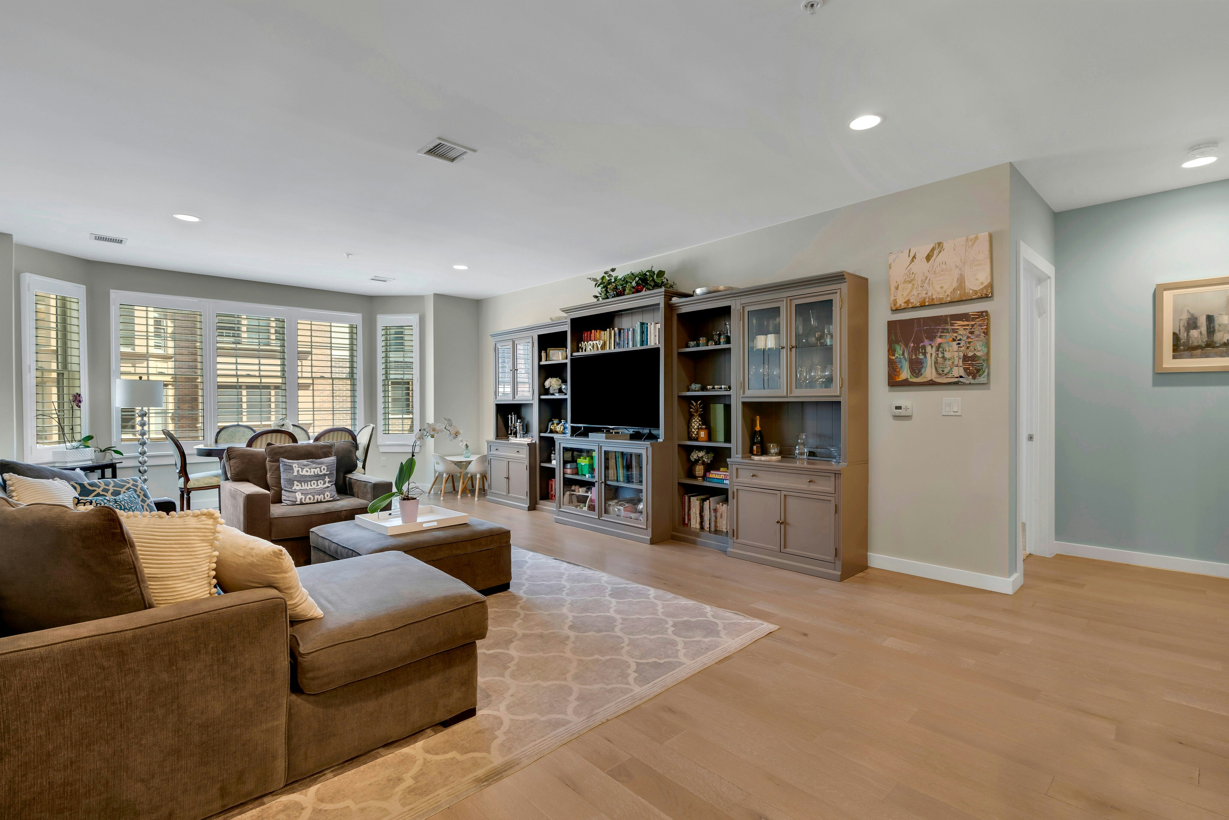 128 Harrison St.  #404 