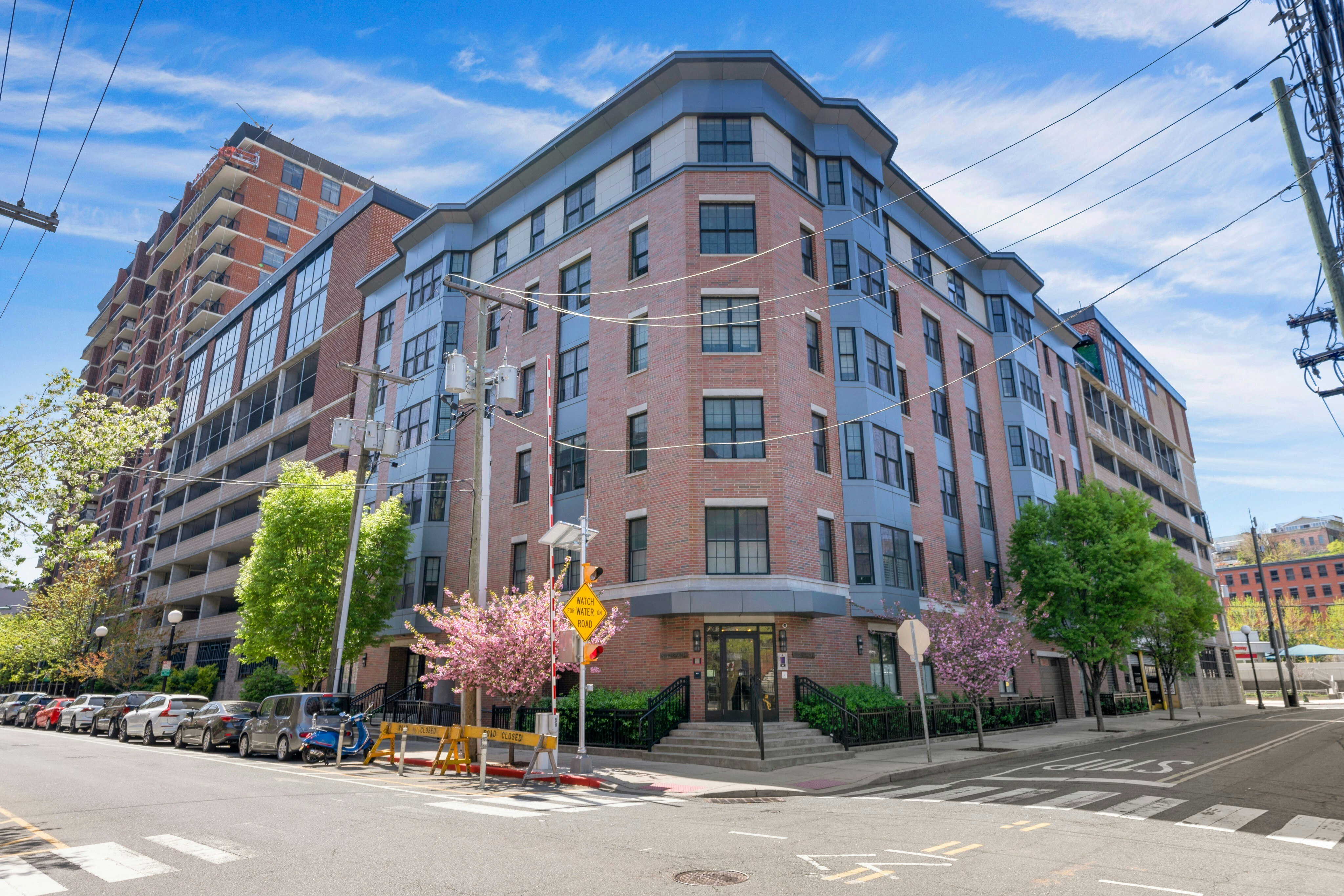 128 Harrison St.  #404 