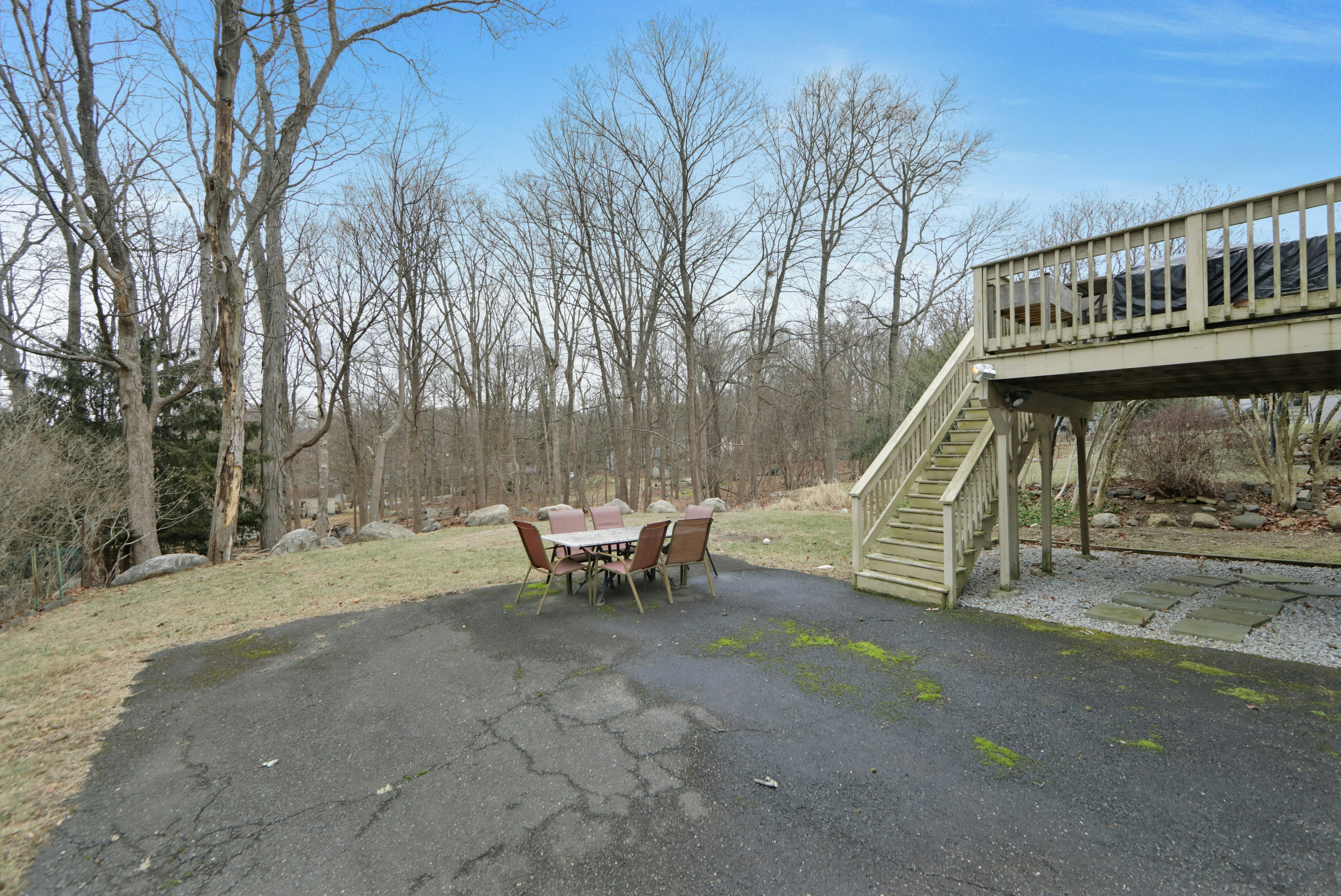 9 Manito Avenue 