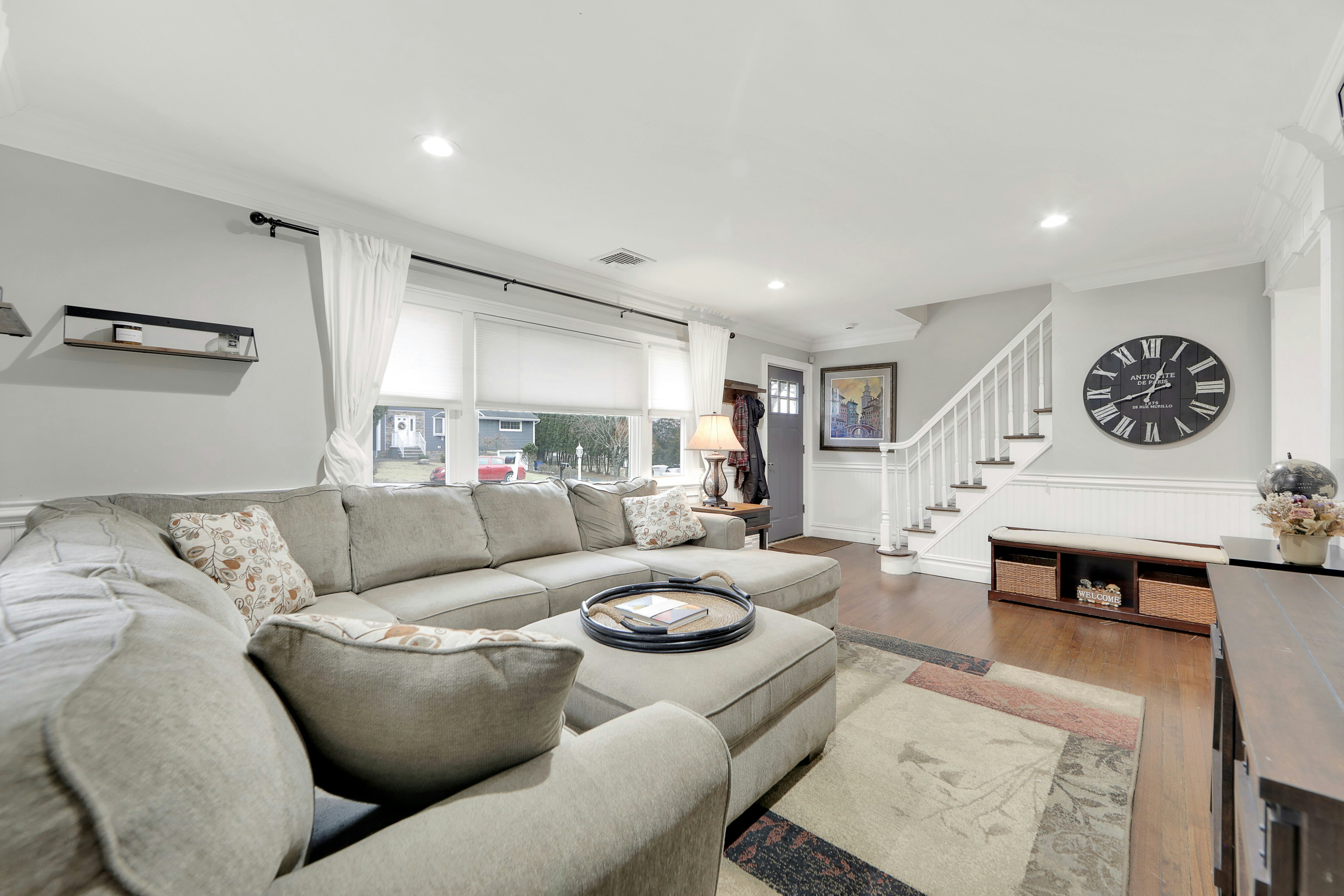 9 Manito Avenue 