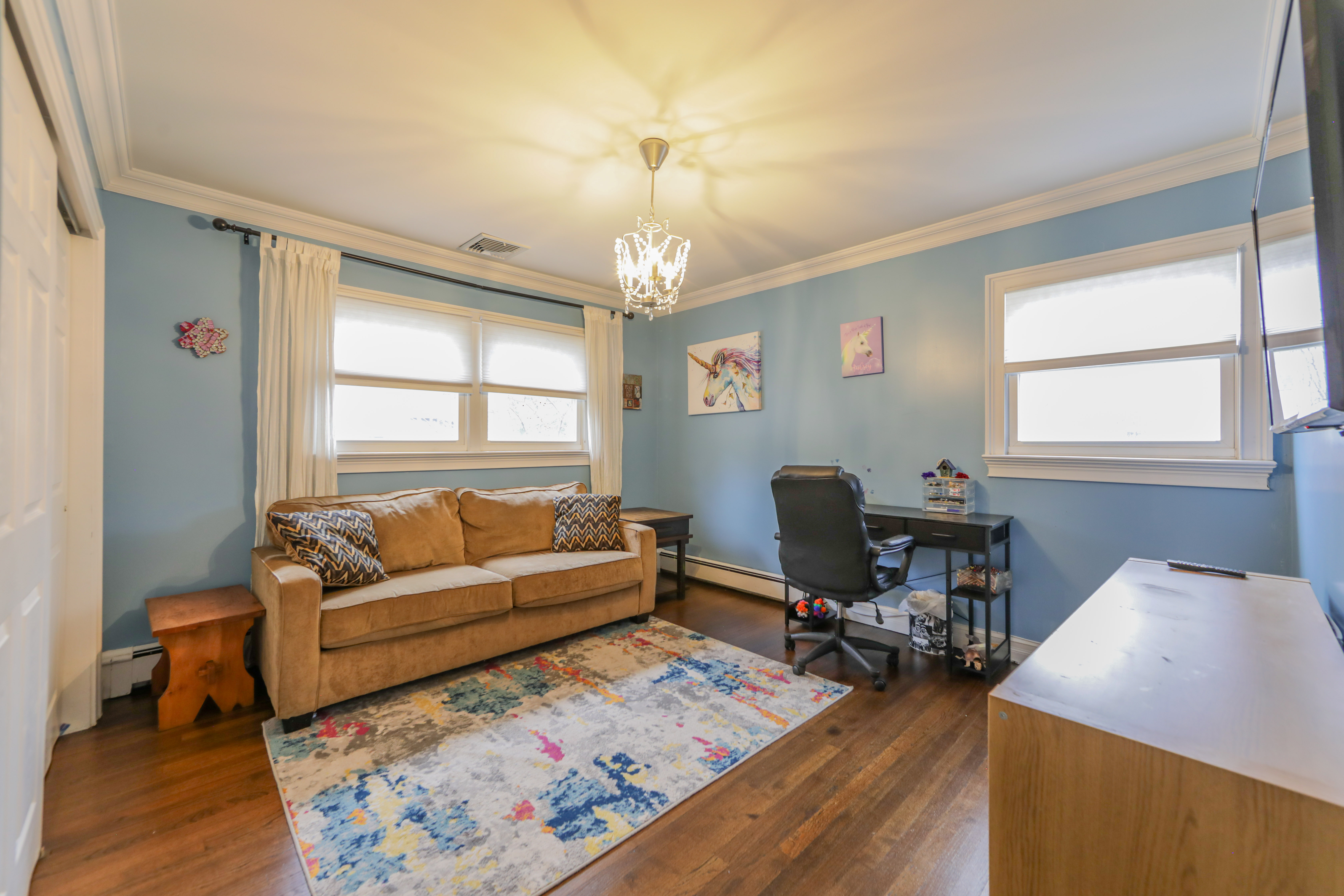 9 Manito Avenue 