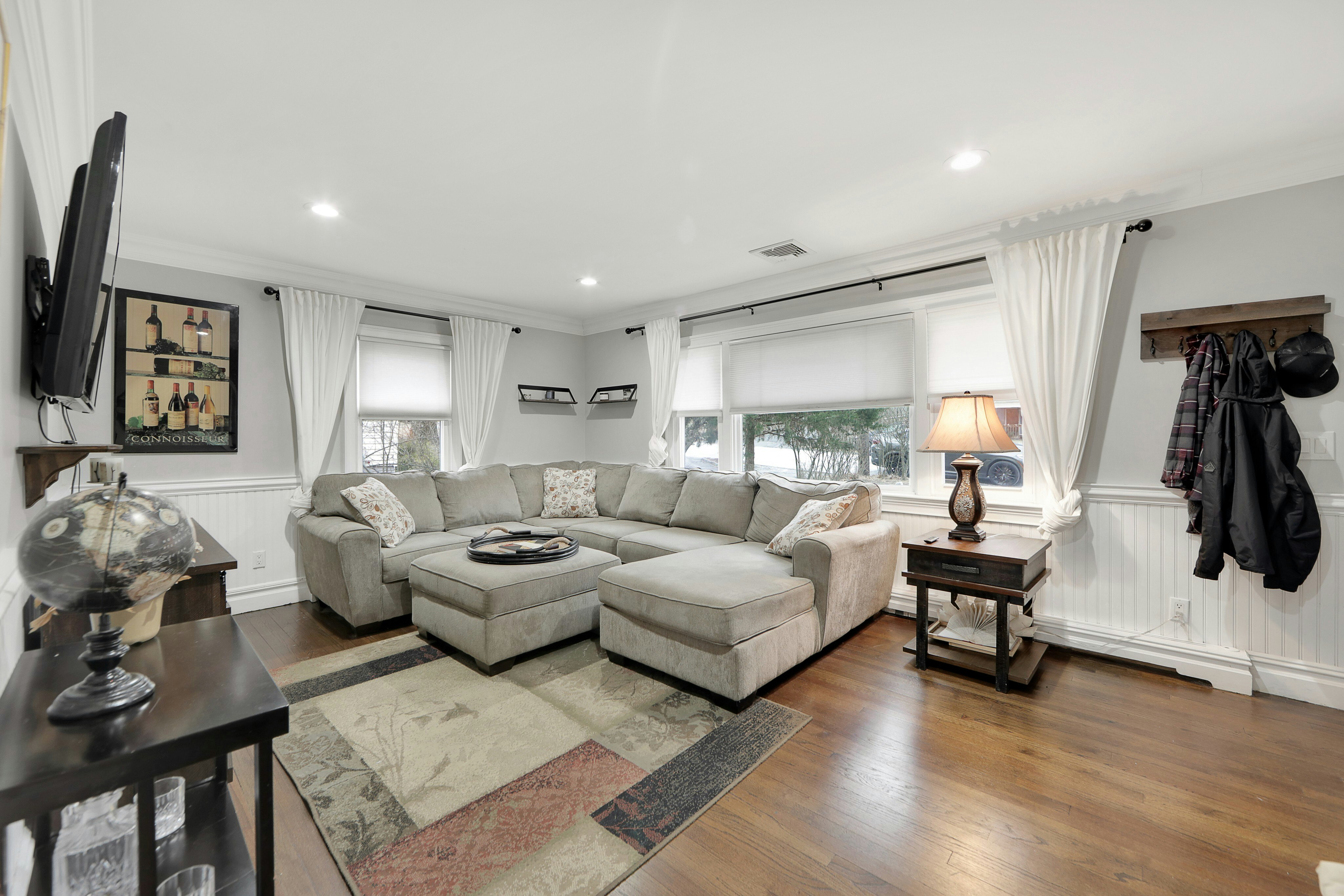 9 Manito Avenue 