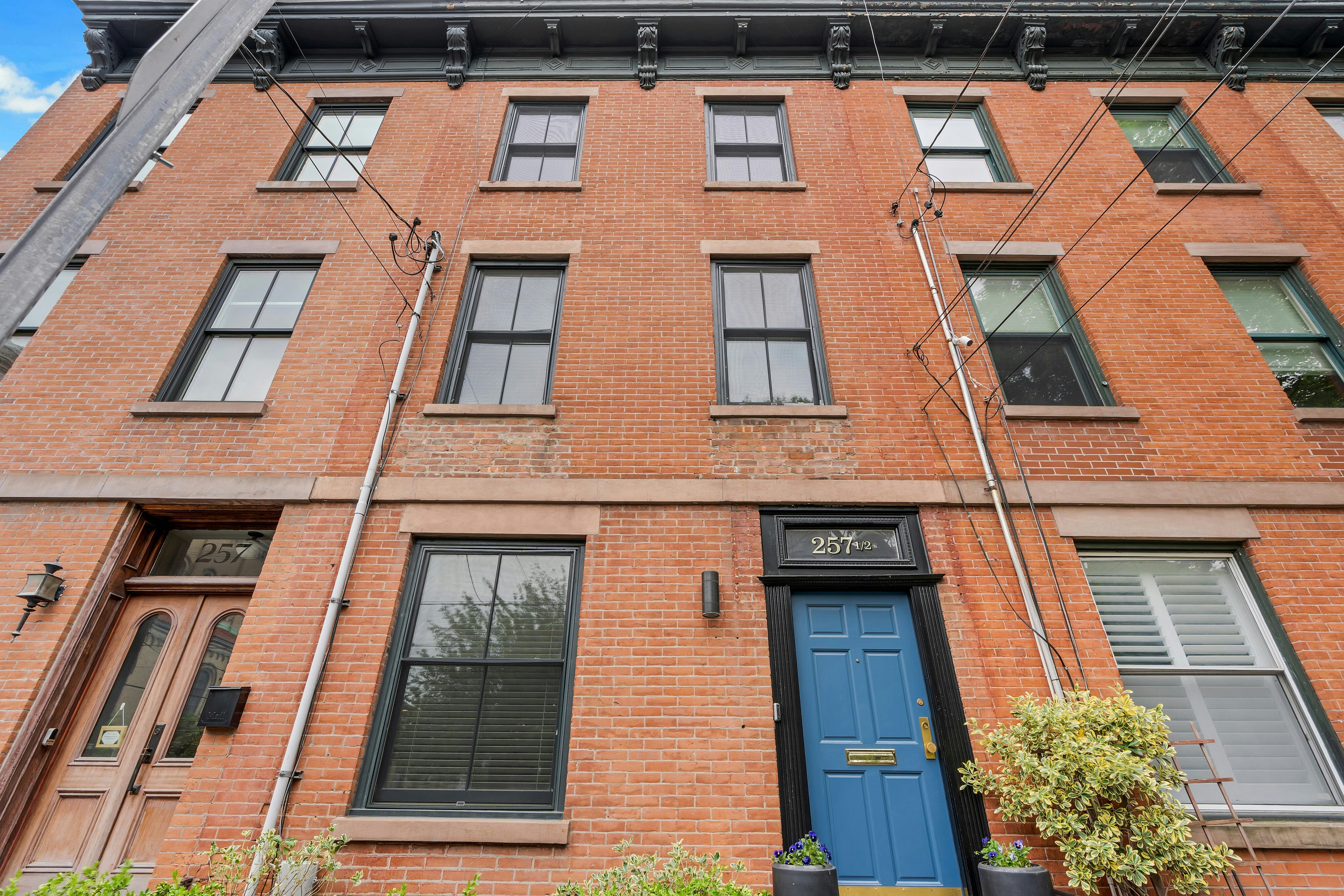 257.5 2nd Street 