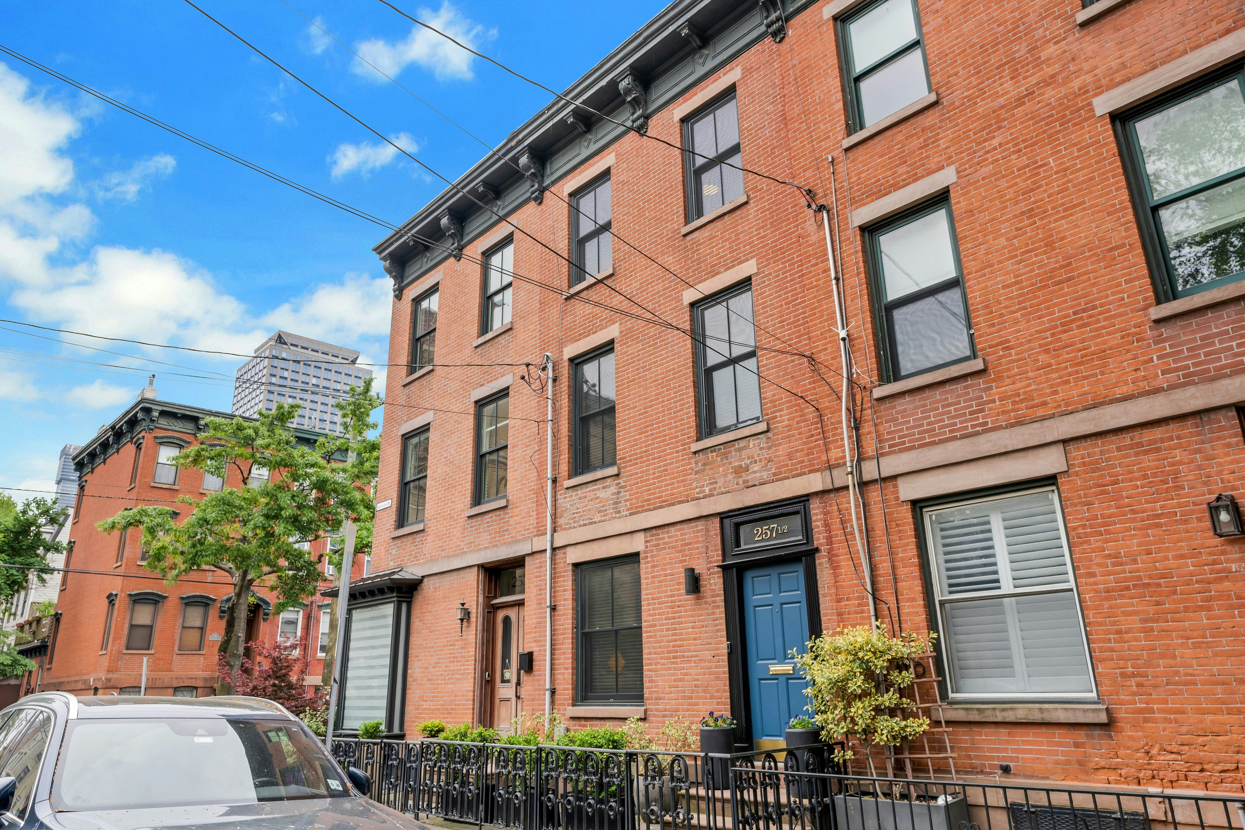 257.5 2nd Street 