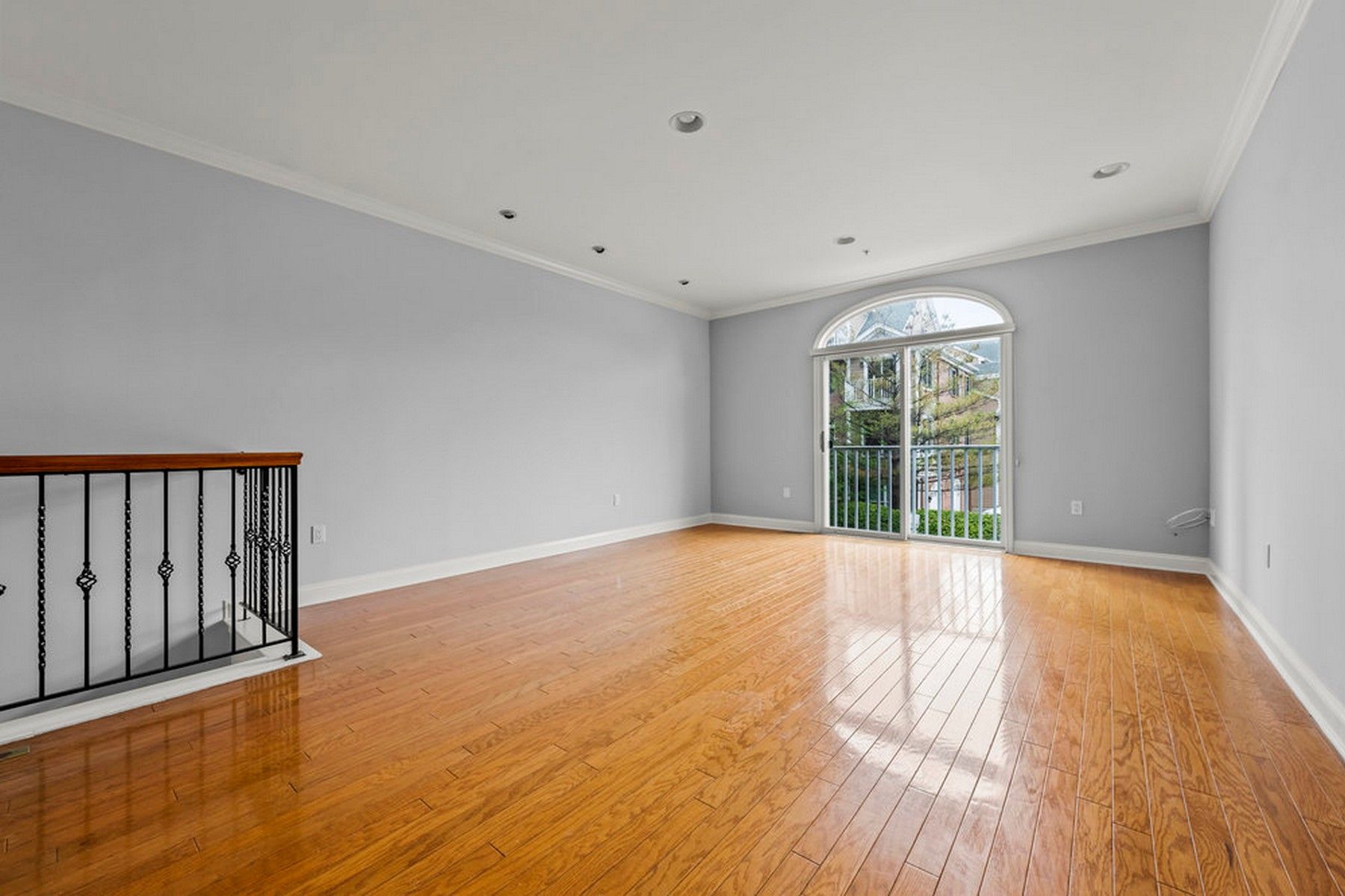 235 Price Ct