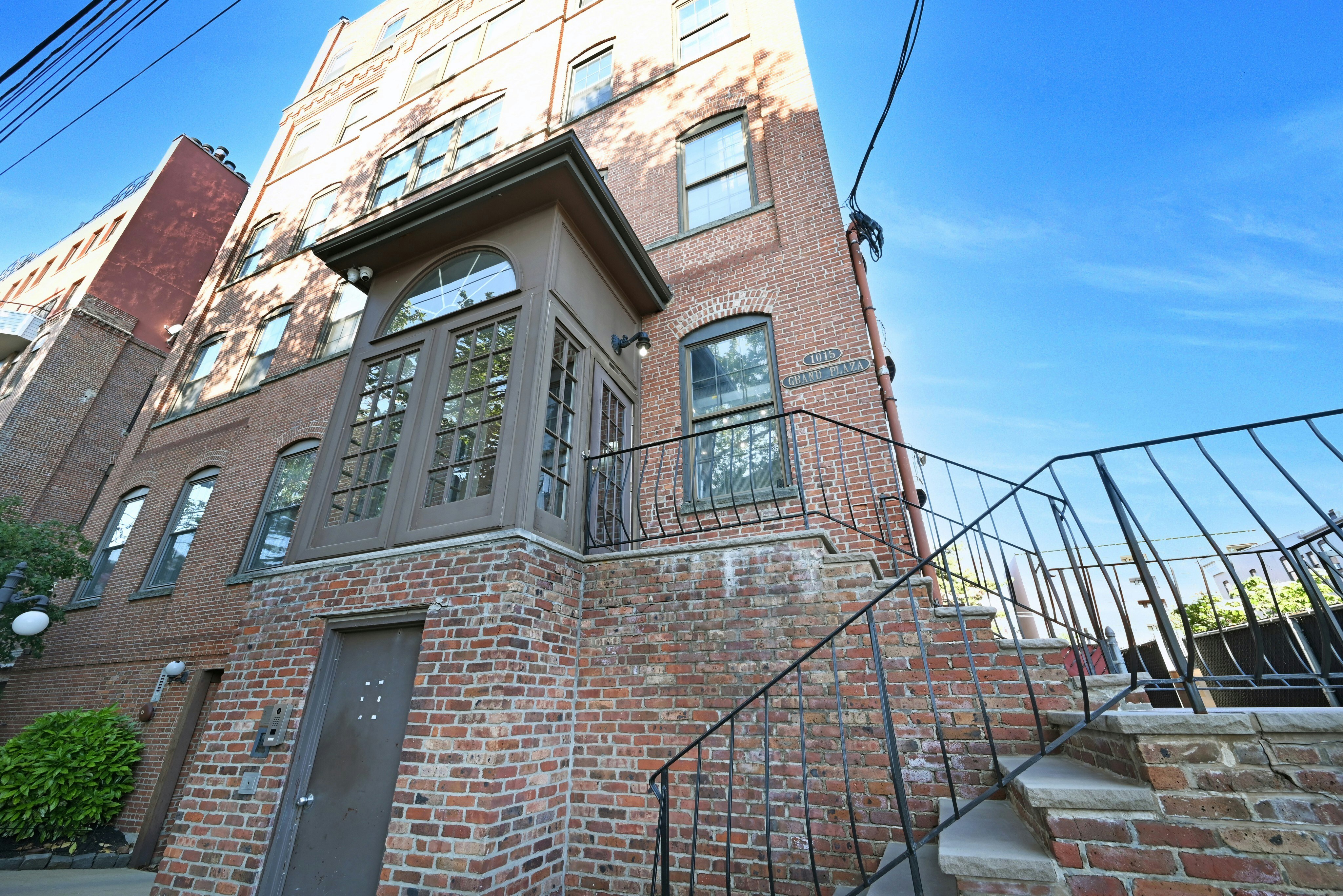 1015 Grand Street, #5G 