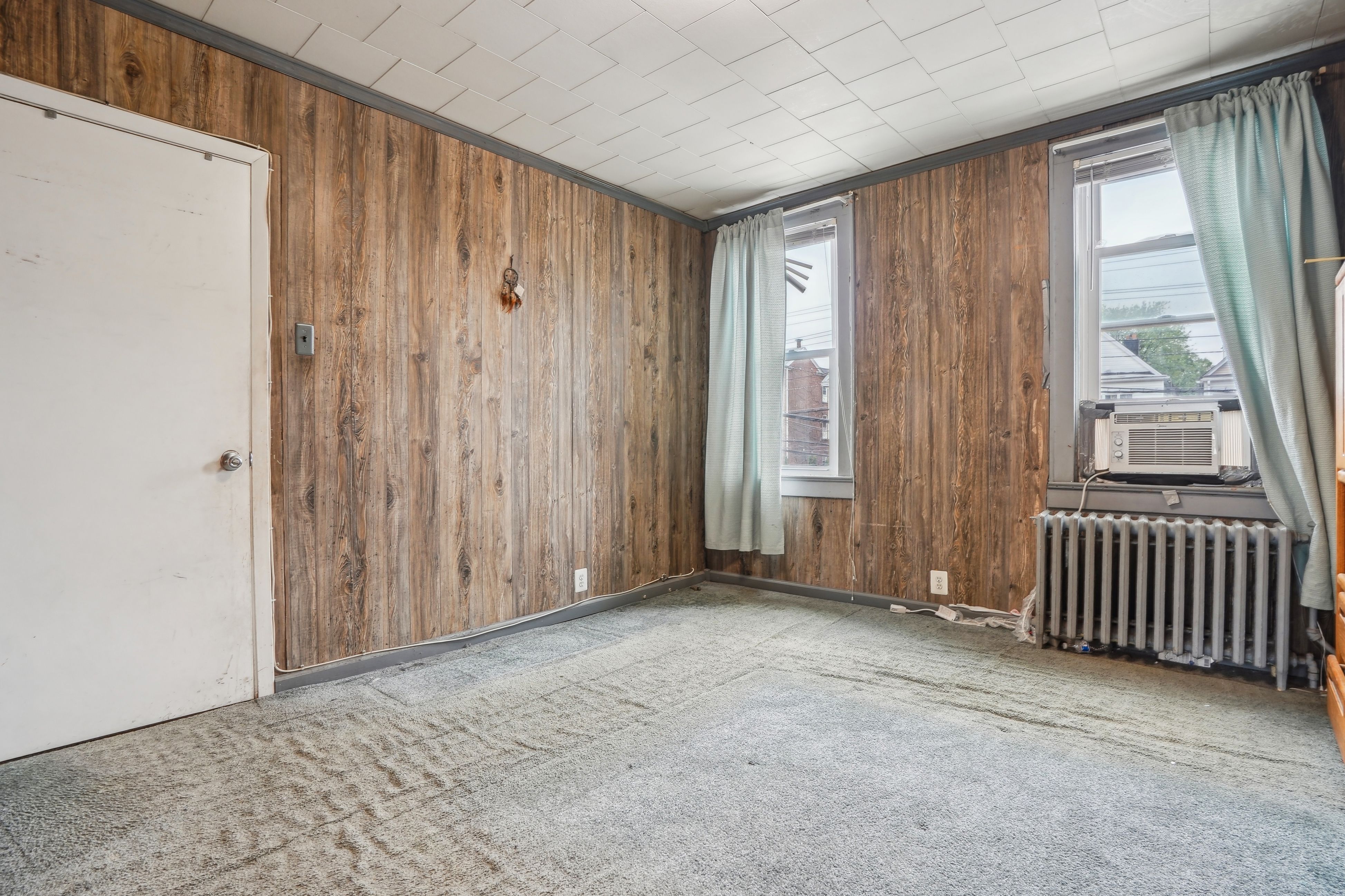 442 Avenue E 