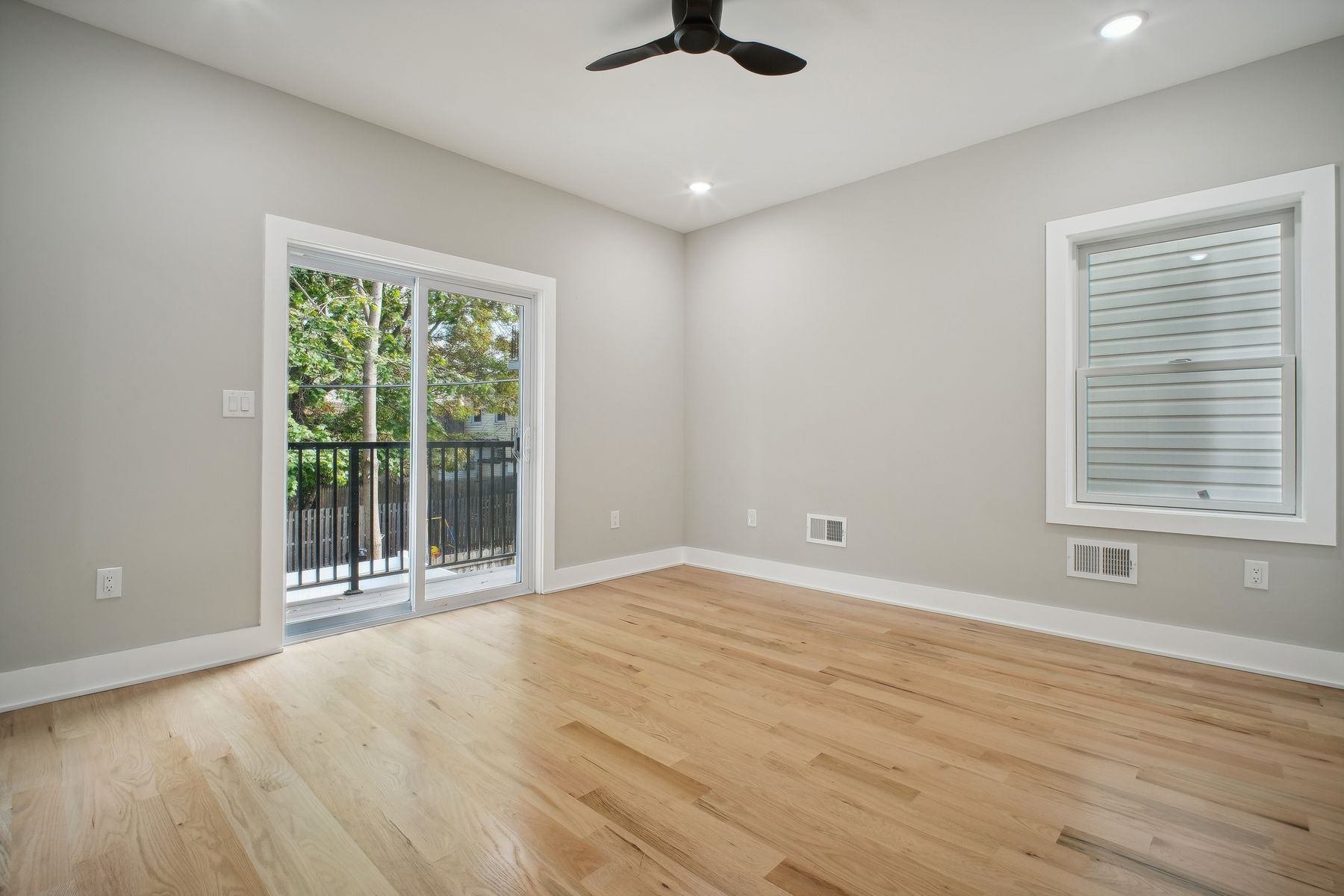 598 Bramhall Avenue, #1 