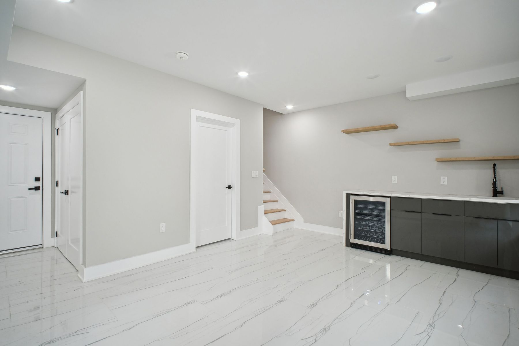 598 Bramhall Avenue, #1 