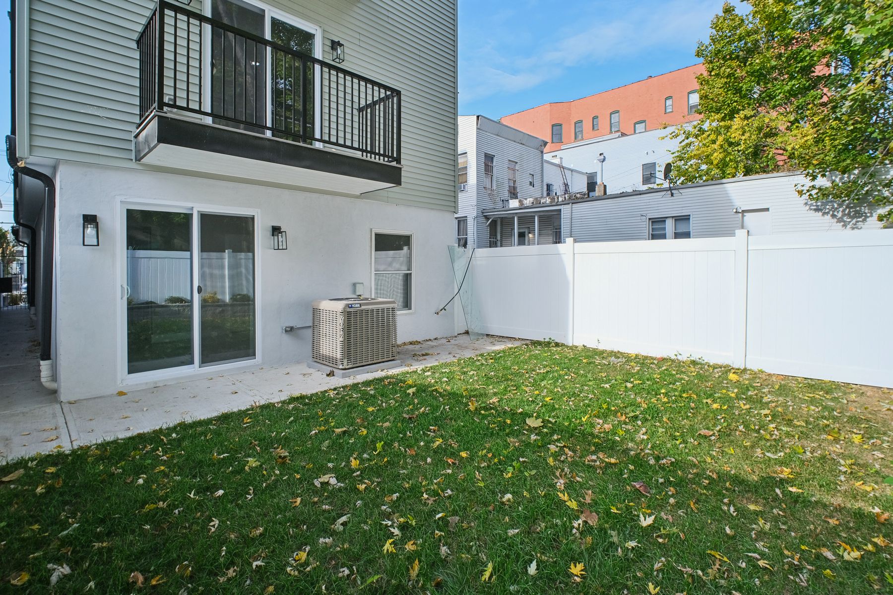 598 Bramhall Avenue, #1 