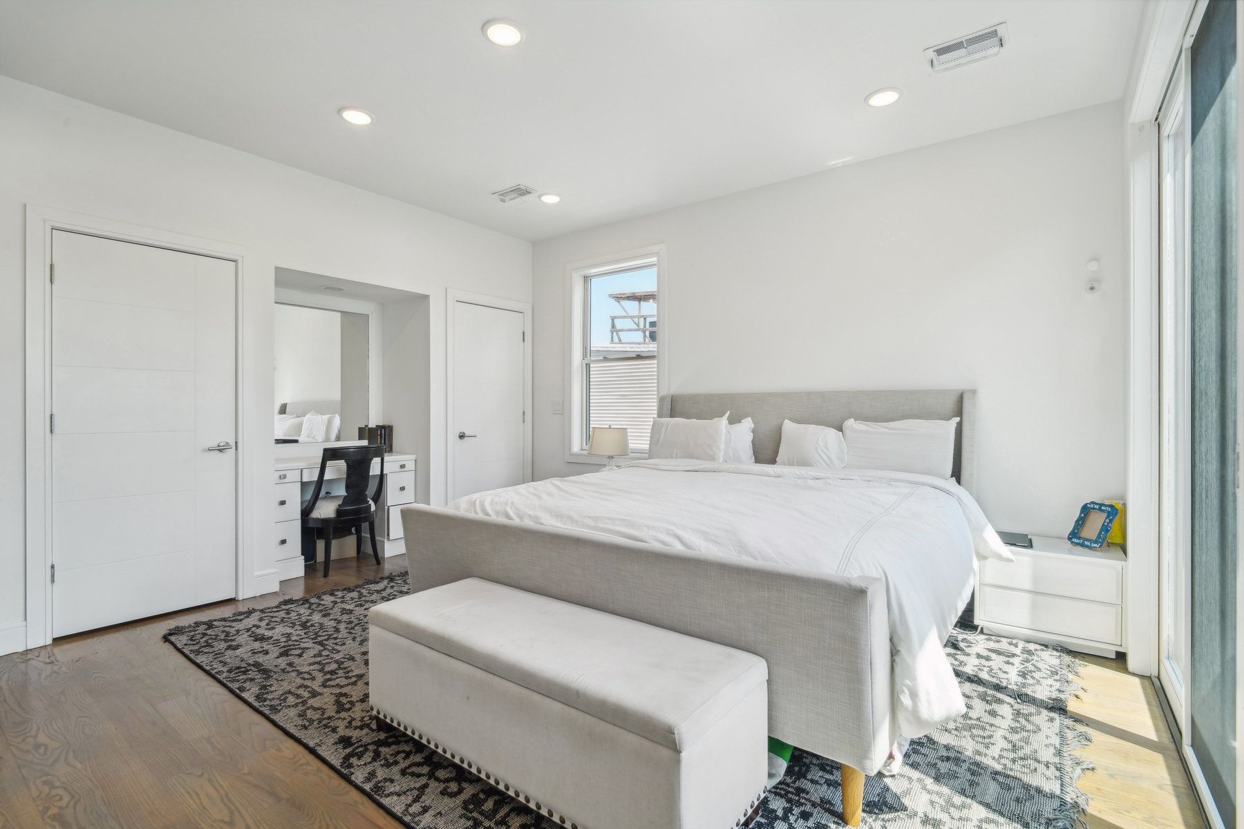13 Graham St Unit# 2