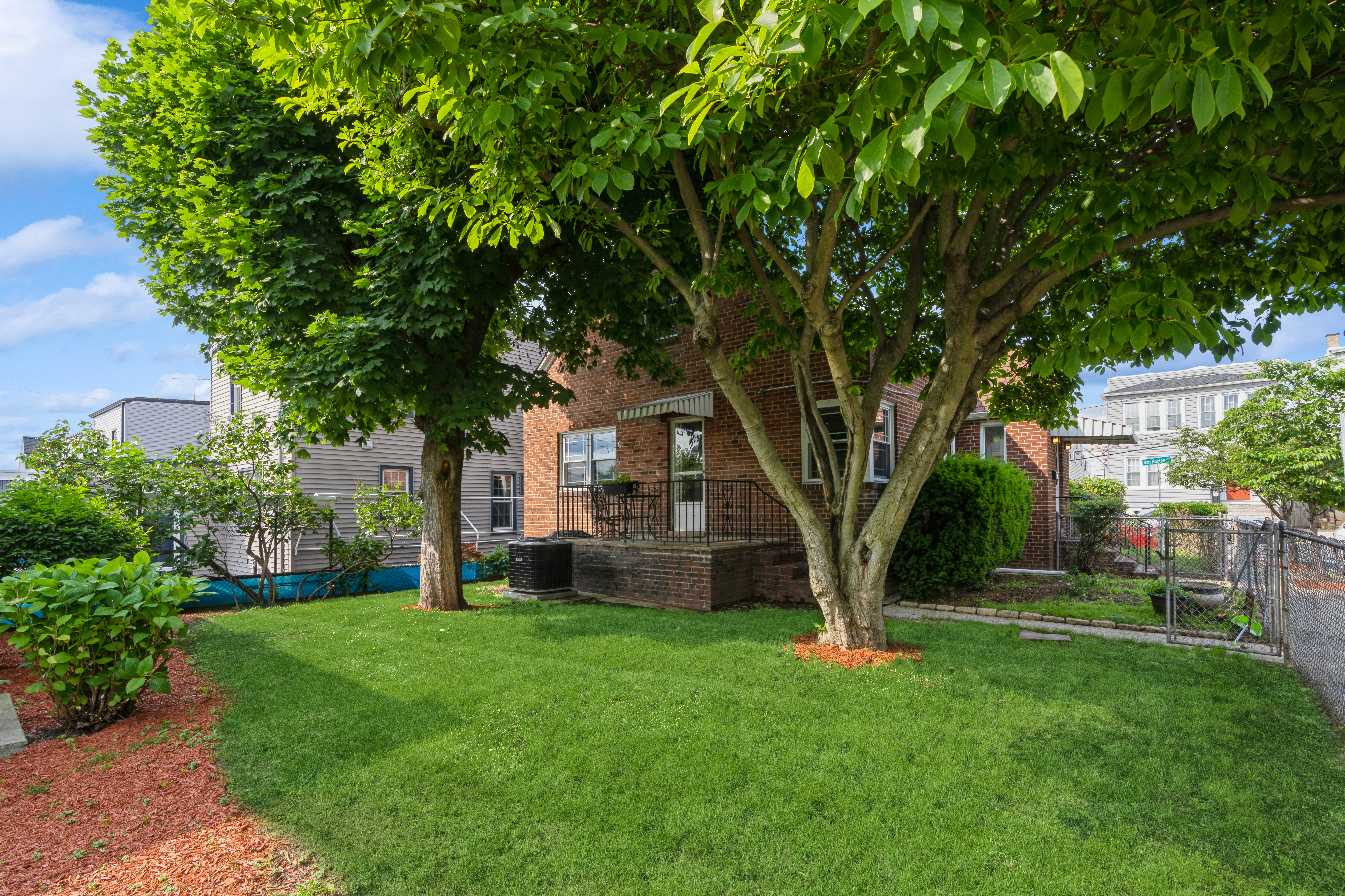 17 Van Houten Avenue 