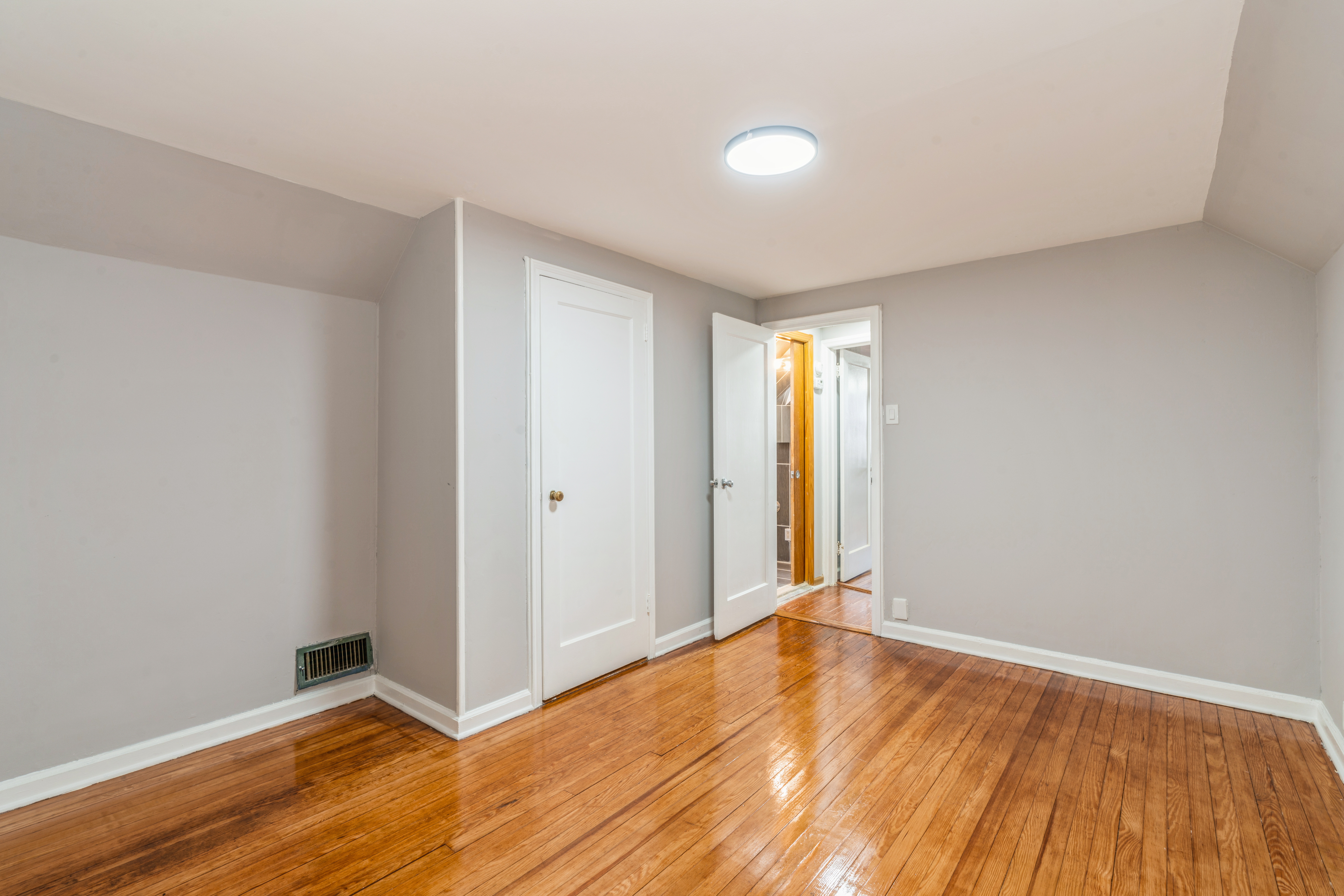 17 Van Houten Avenue 