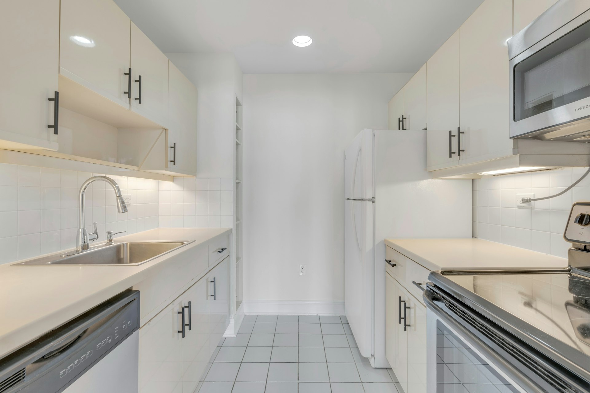 110 Shearwater Court East Unit 22