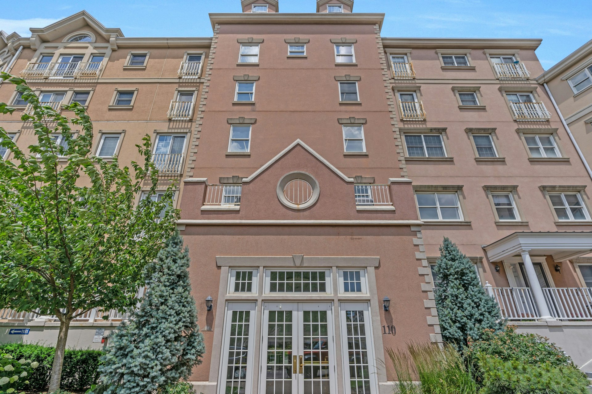110 Shearwater Court East Unit 22