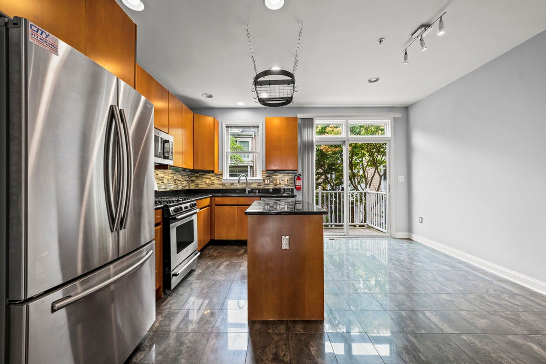 235 Price Ct