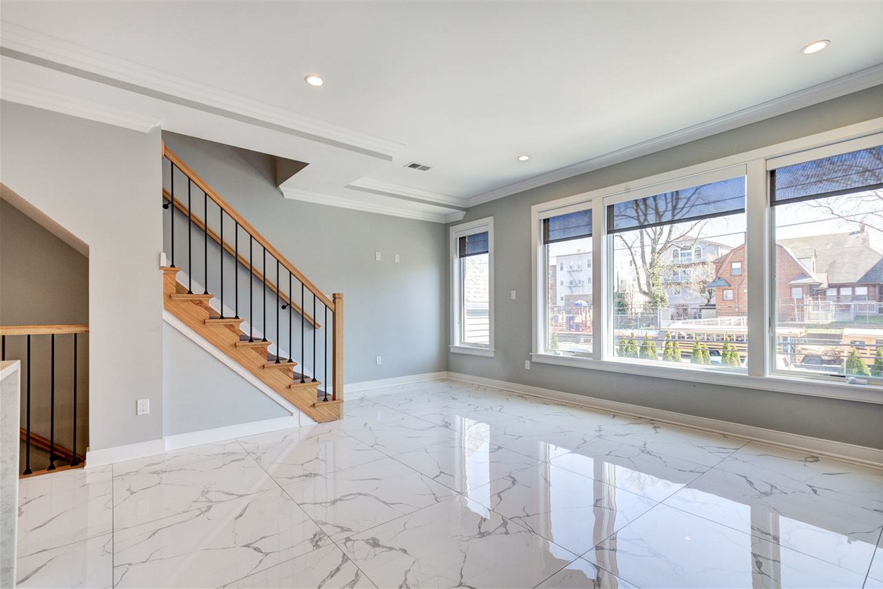 225 Columbia Ave Unit# 2