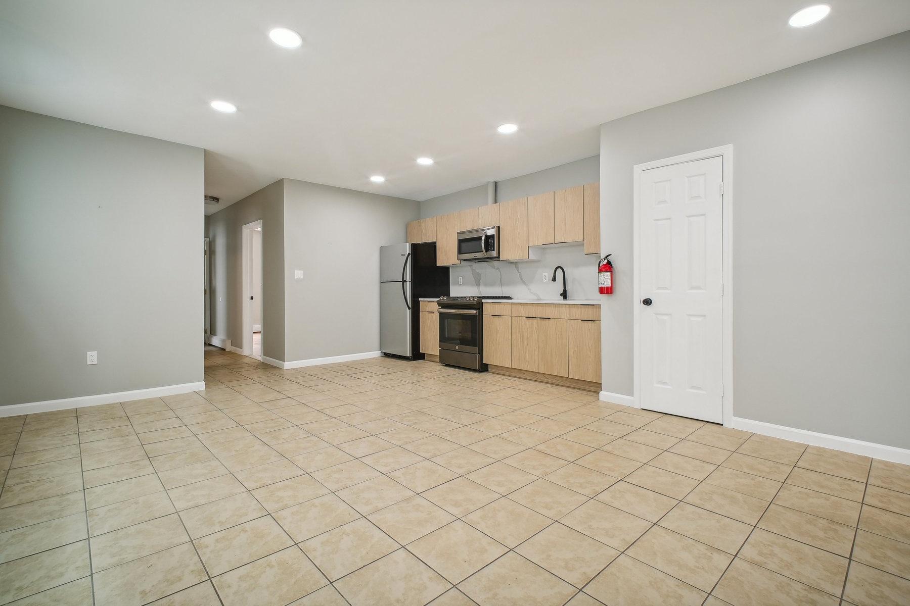 125 Kearney Ave Unit# 1