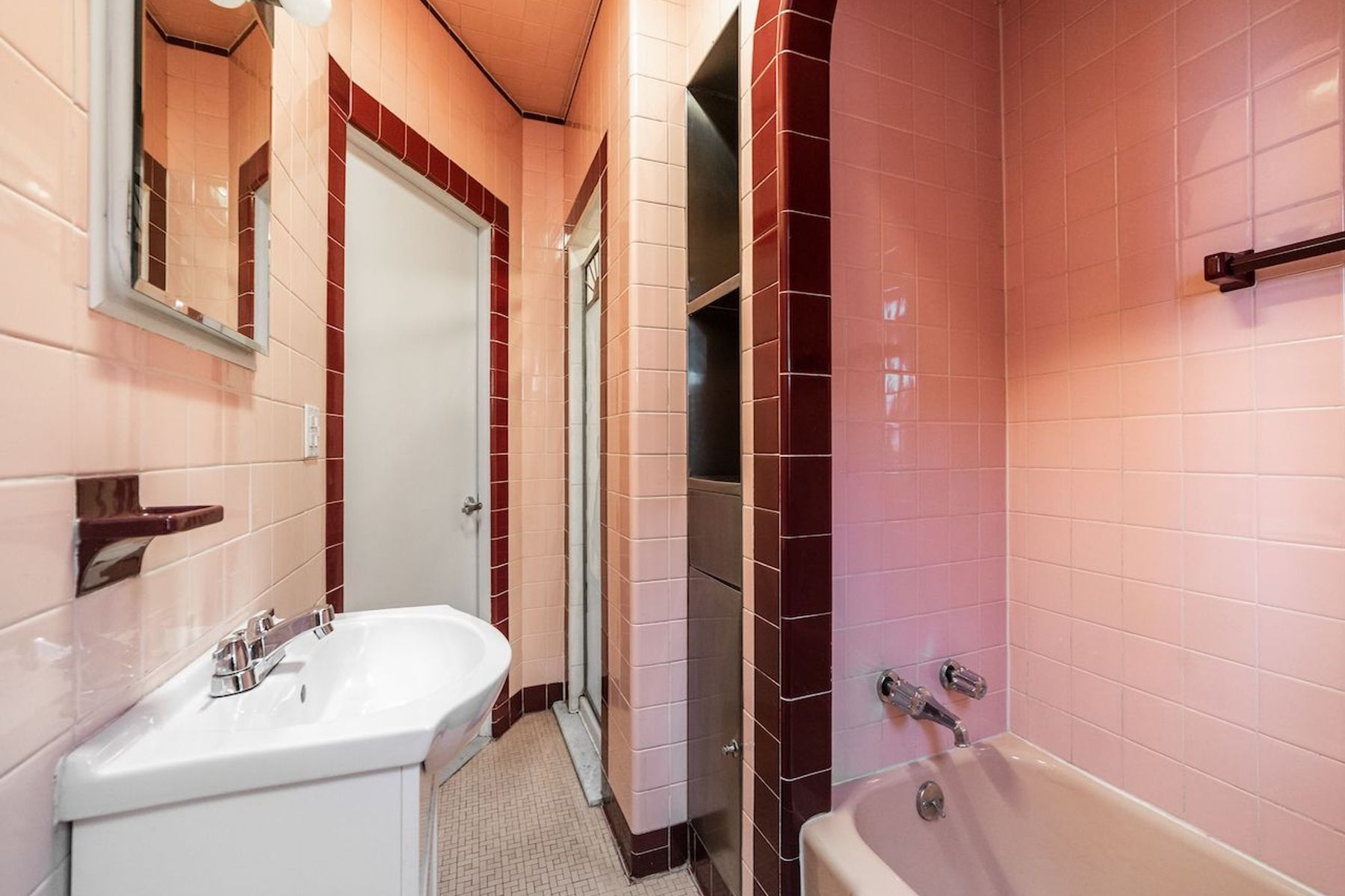 7501 Blvd East Unit# B