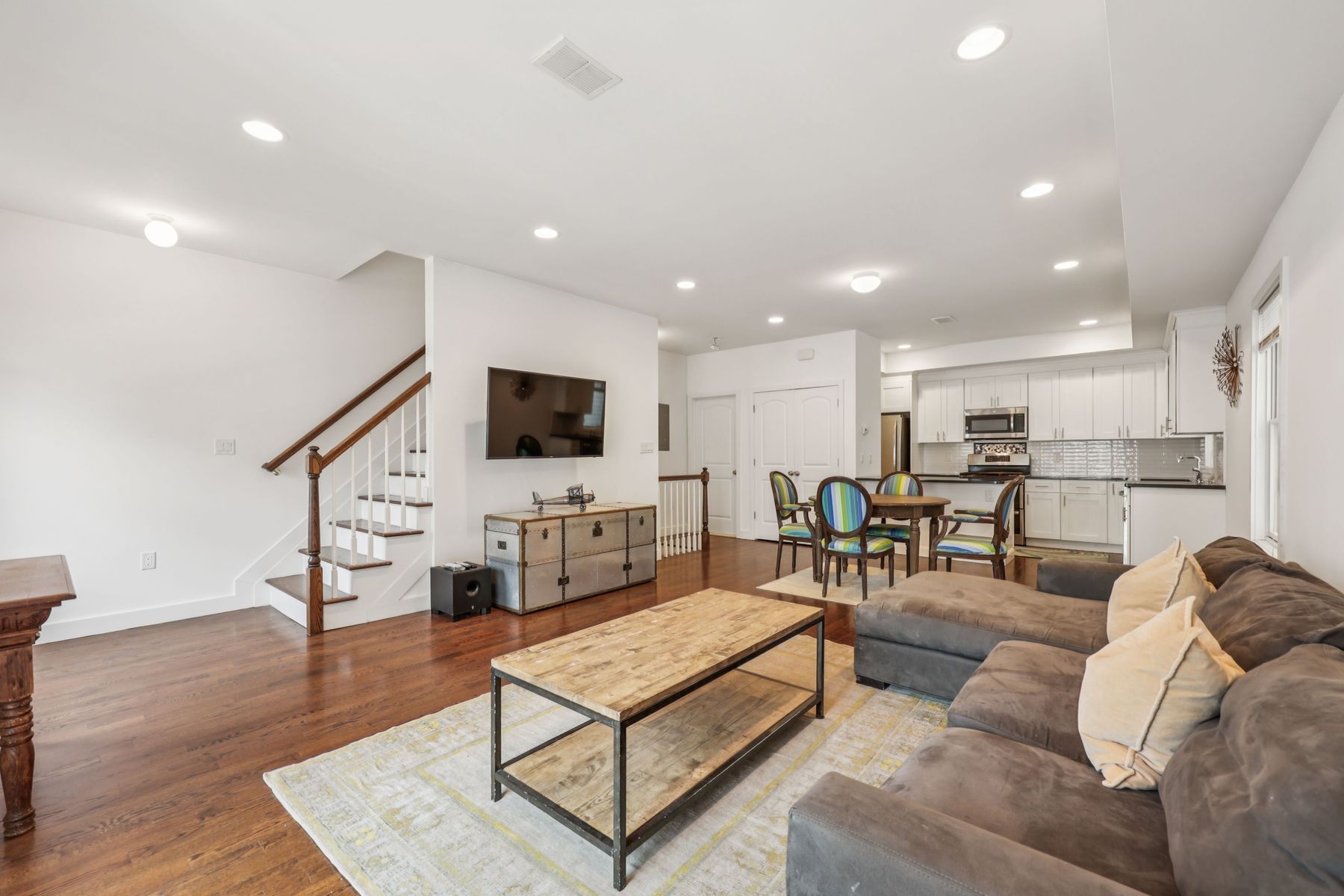 259 Halladay Street, unit 1 