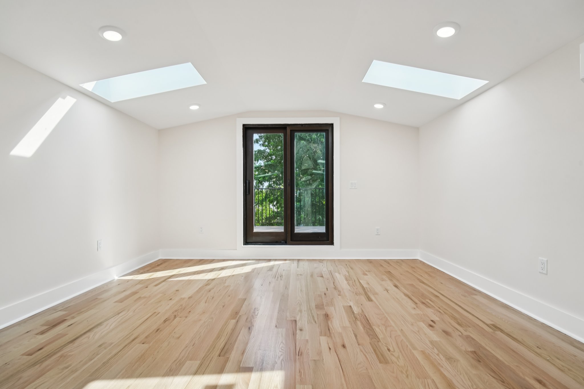 247 Harrison Ave Unit# 2