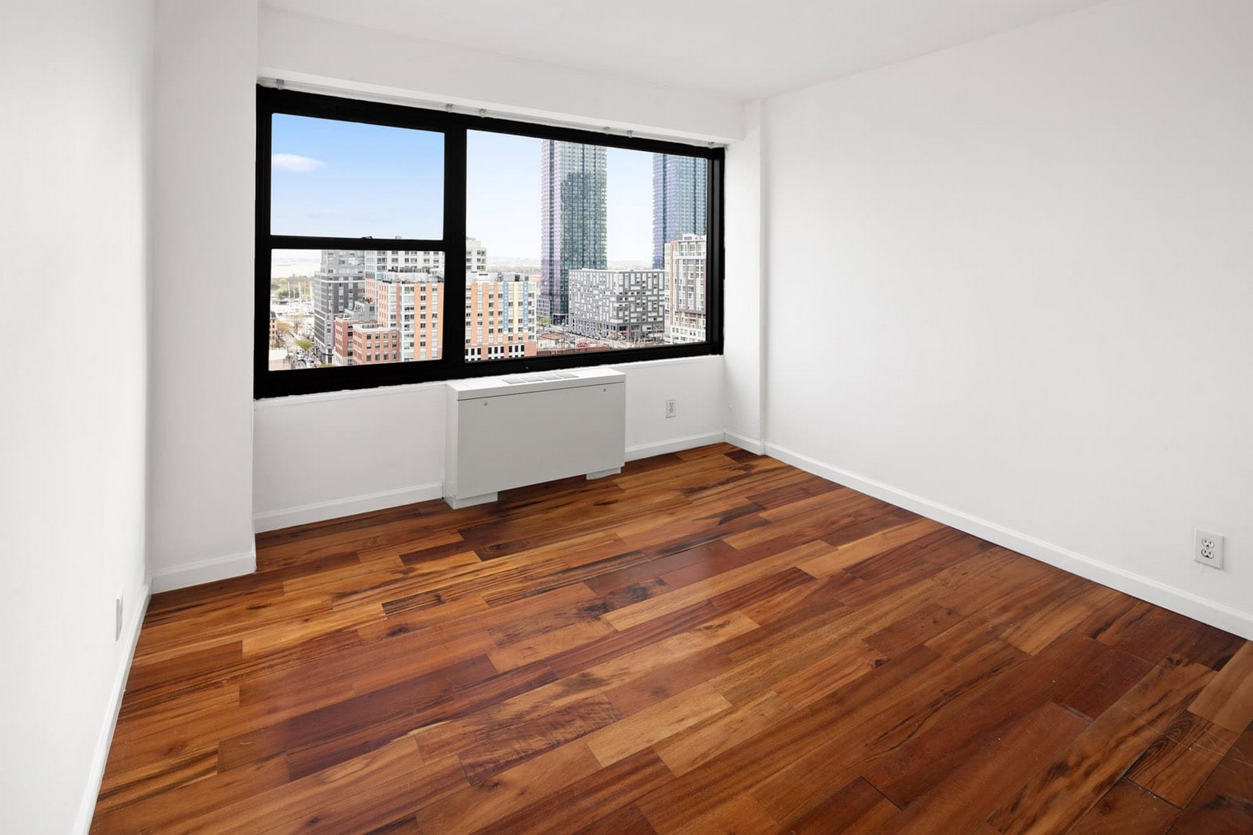 135 Montgomery St Unit# A-19