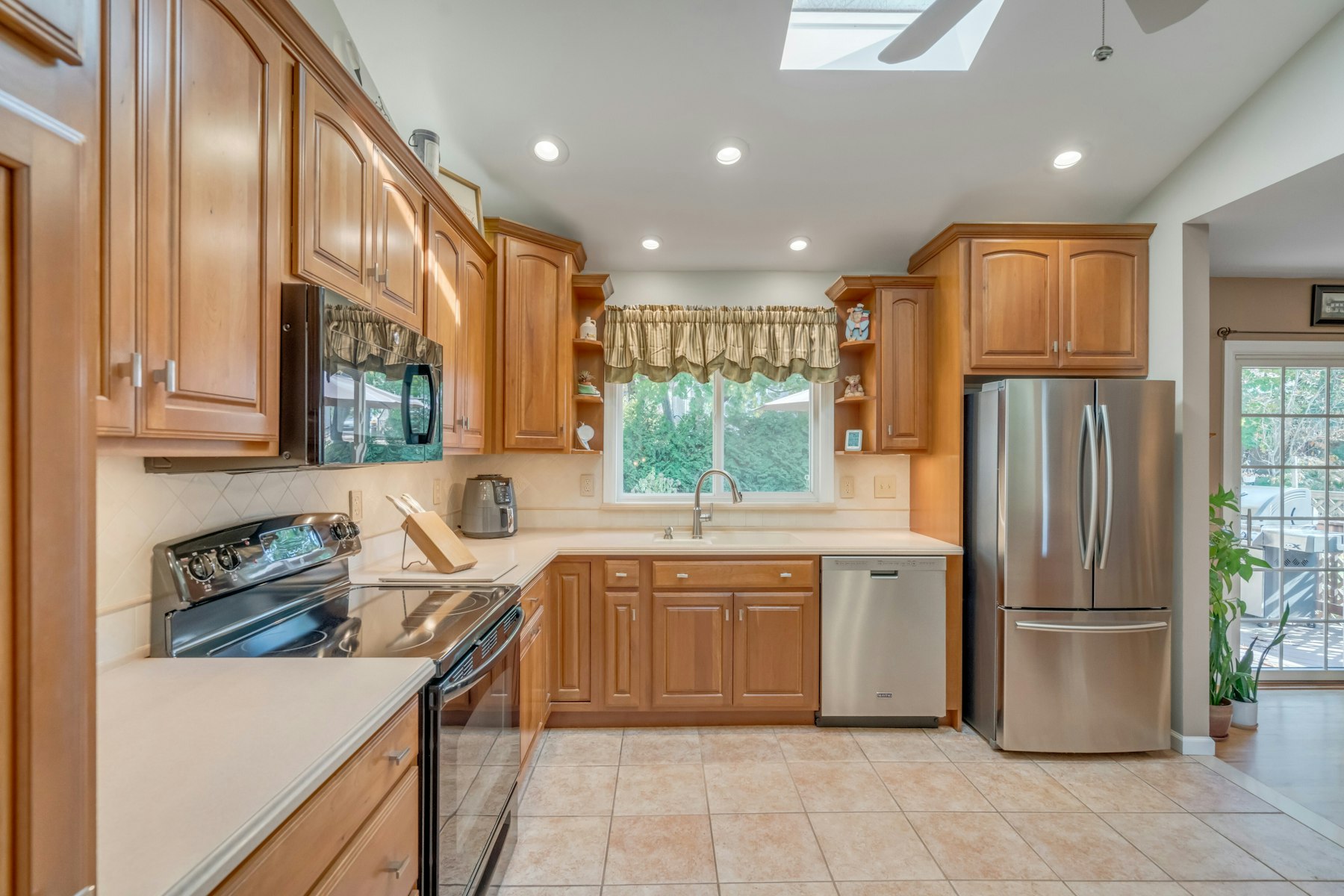 196 High Crest Drive 